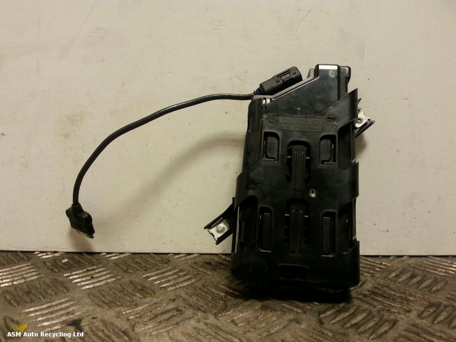 View Auto part A/V Equipment Volkswagen Polo 2013