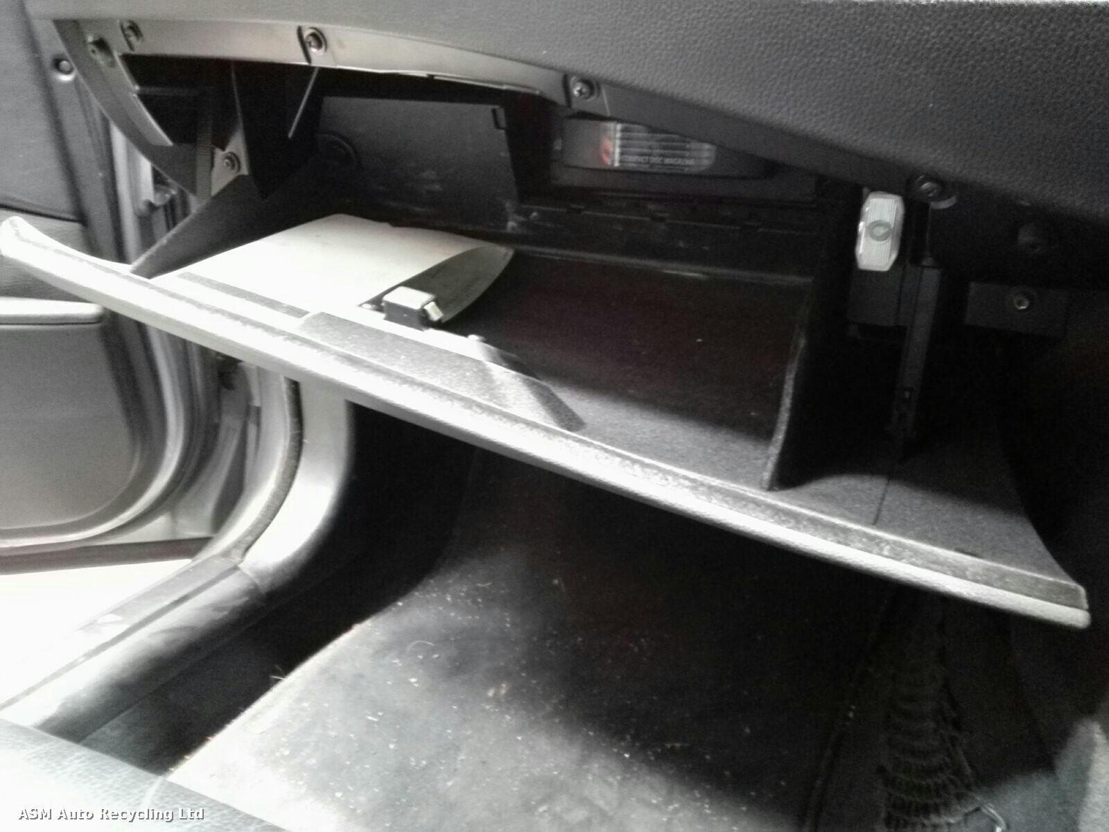 View Auto part Glove Box Bmw 5 Series 2004