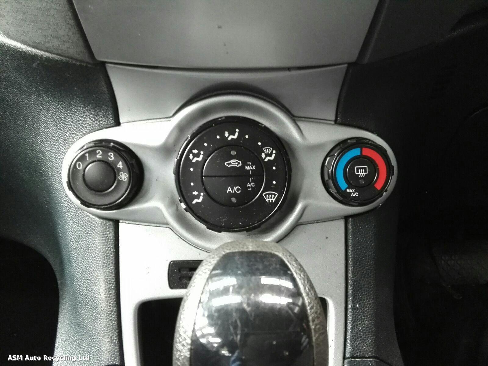 View Auto part Heater/AC Controller Ford Fiesta 2012