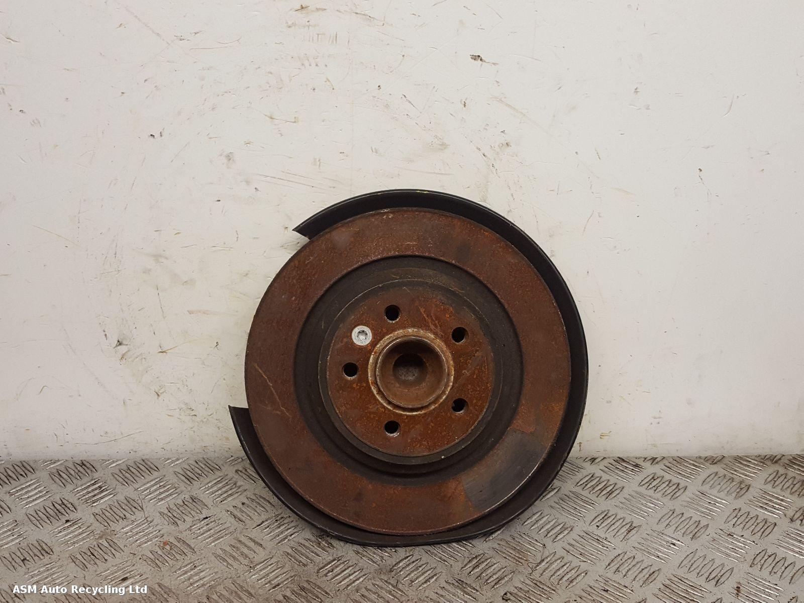 View Auto part Rear Hub/Bearing Volvo V60 2015