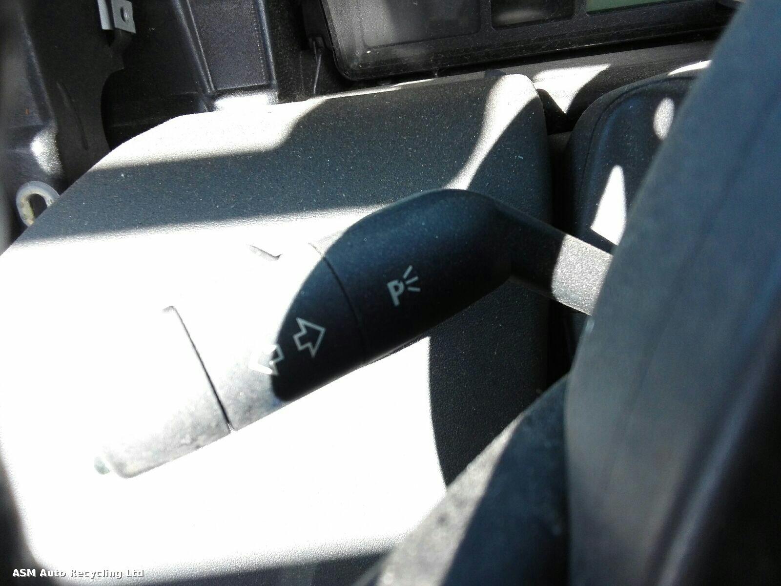 View Auto part Combination Switch Land Rover Range Rover 2002