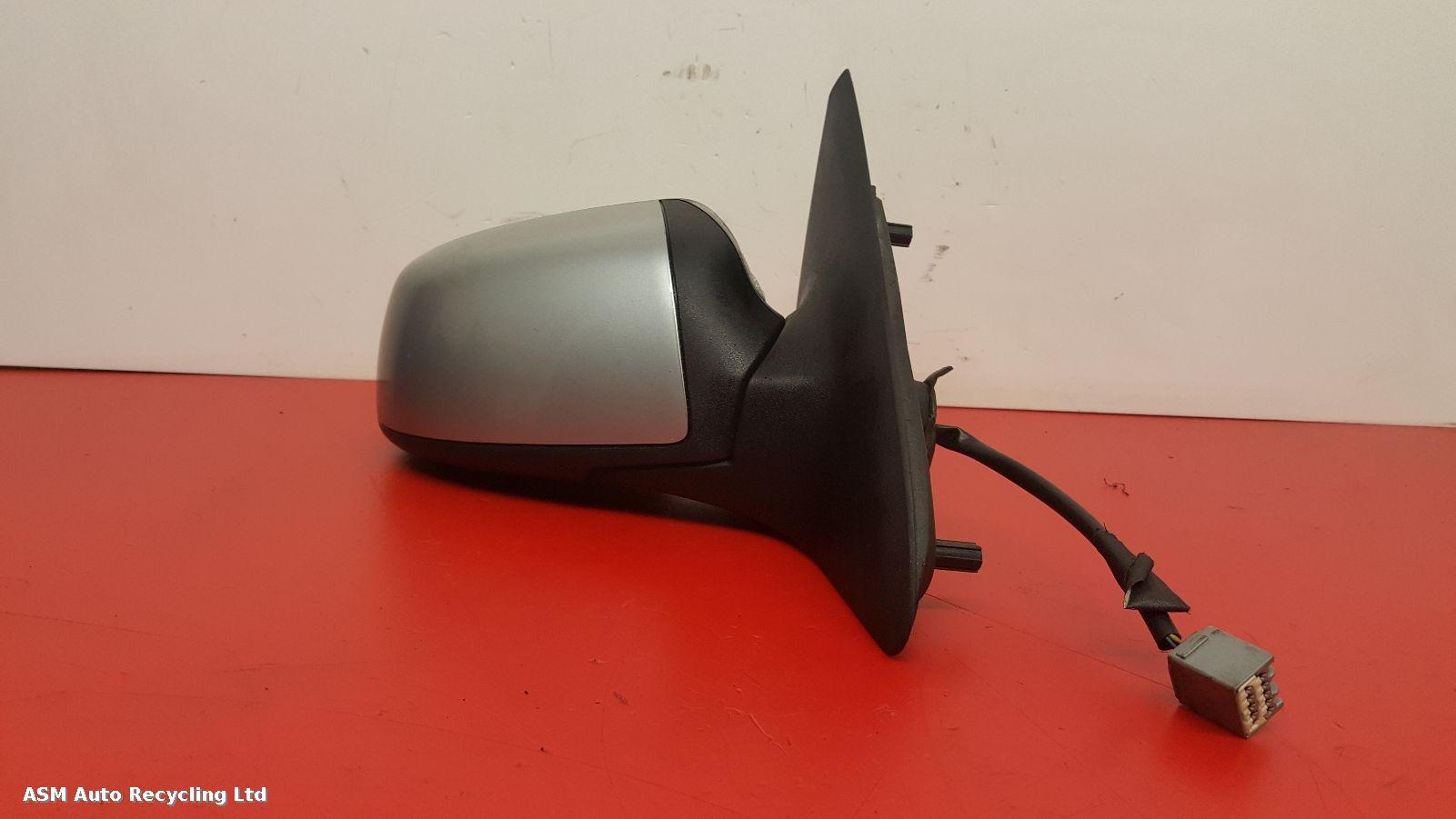 View Auto part R Door Mirror Ford Mondeo 2005