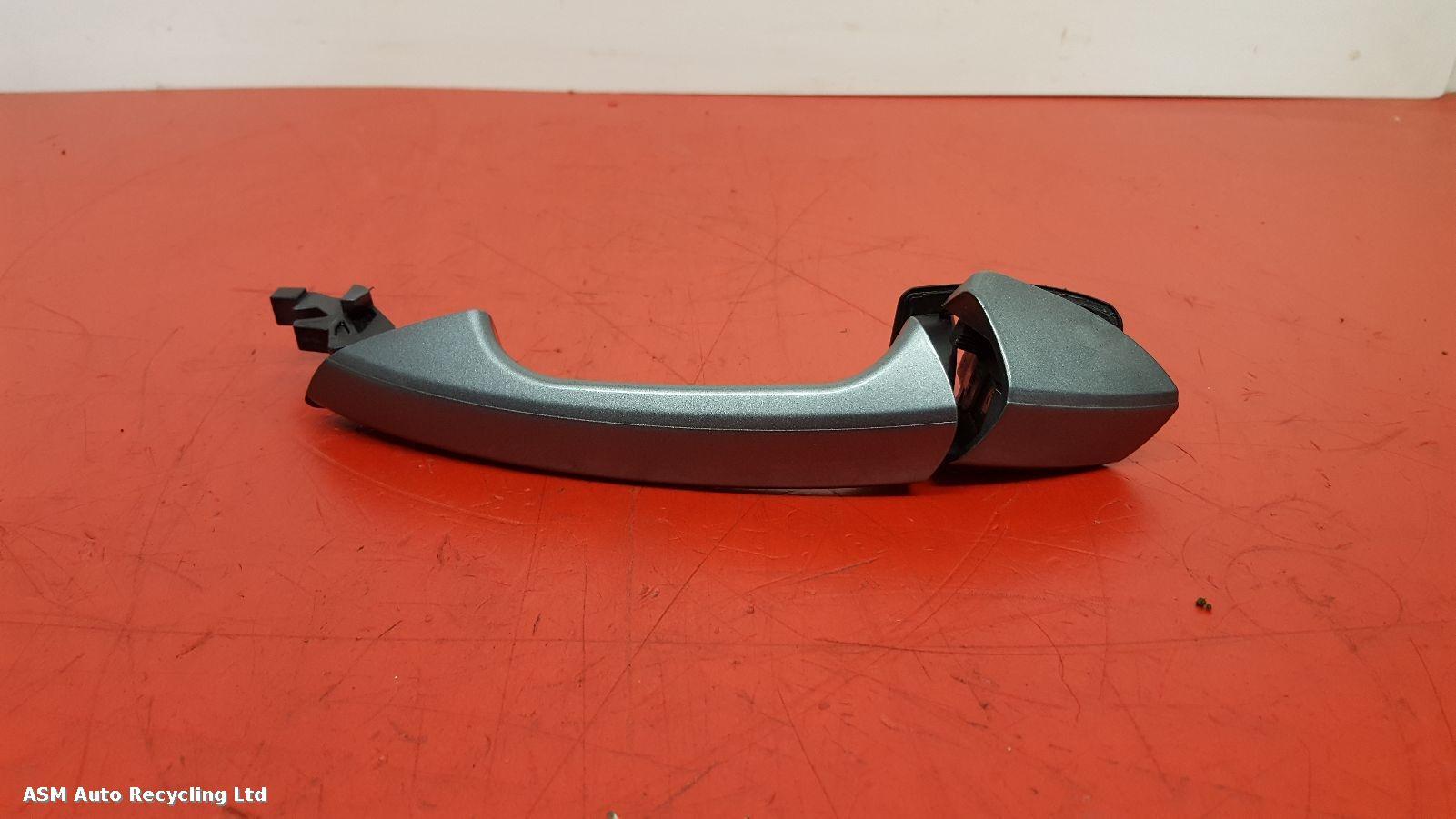 View Auto part Door Handle Mercedes Cla 2013