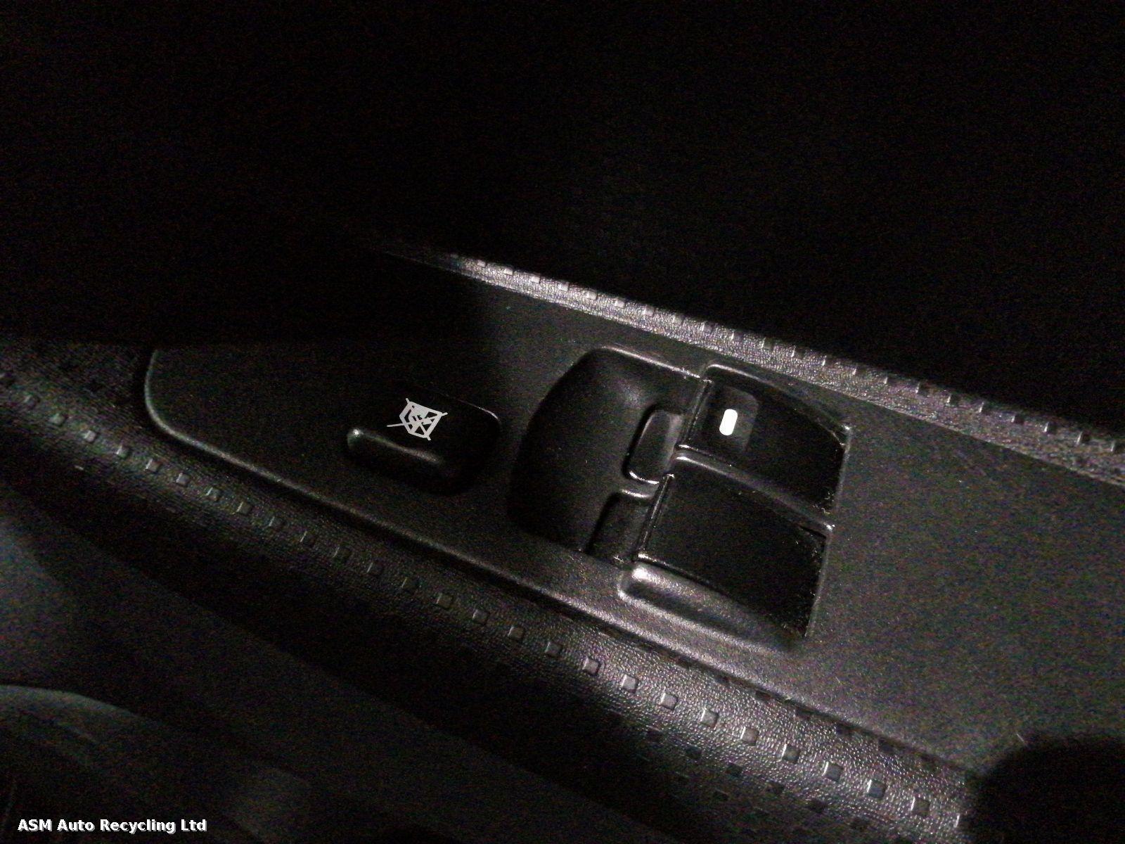 View Auto part Elect. Window Switch Mitsubishi Colt 2010