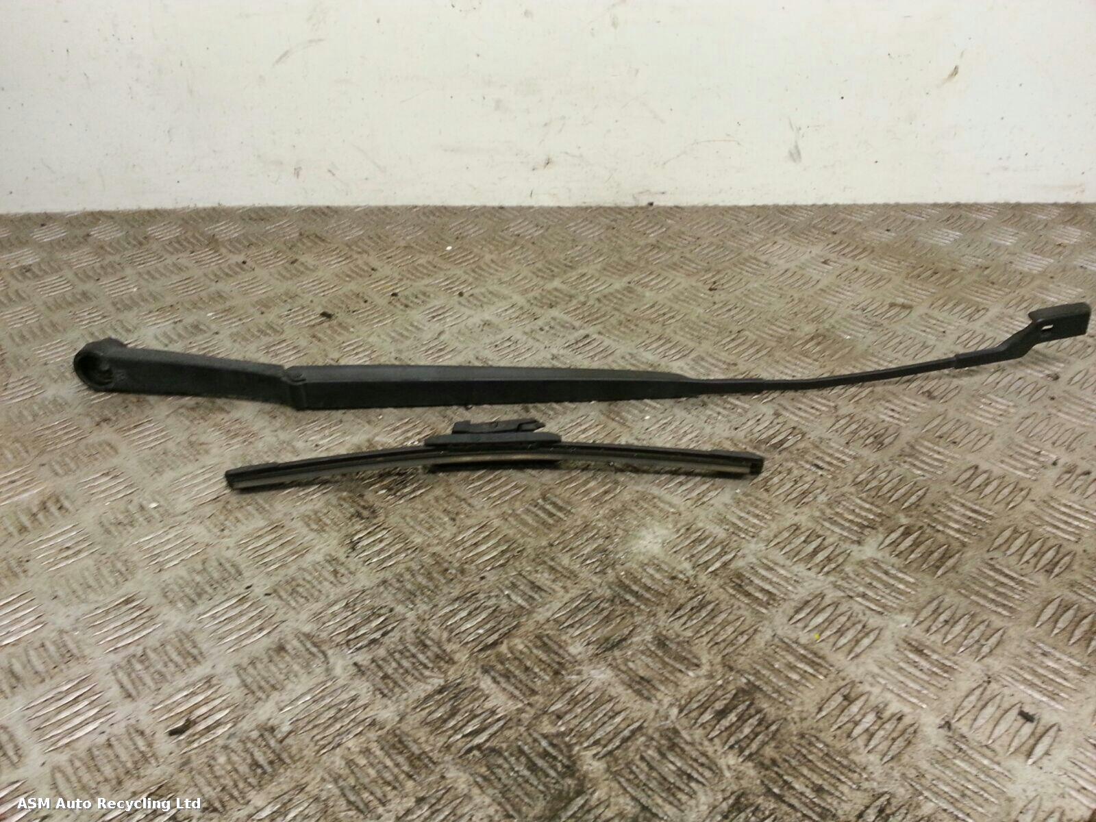 View Auto part Wiper Arm Hyundai Ix20 2012