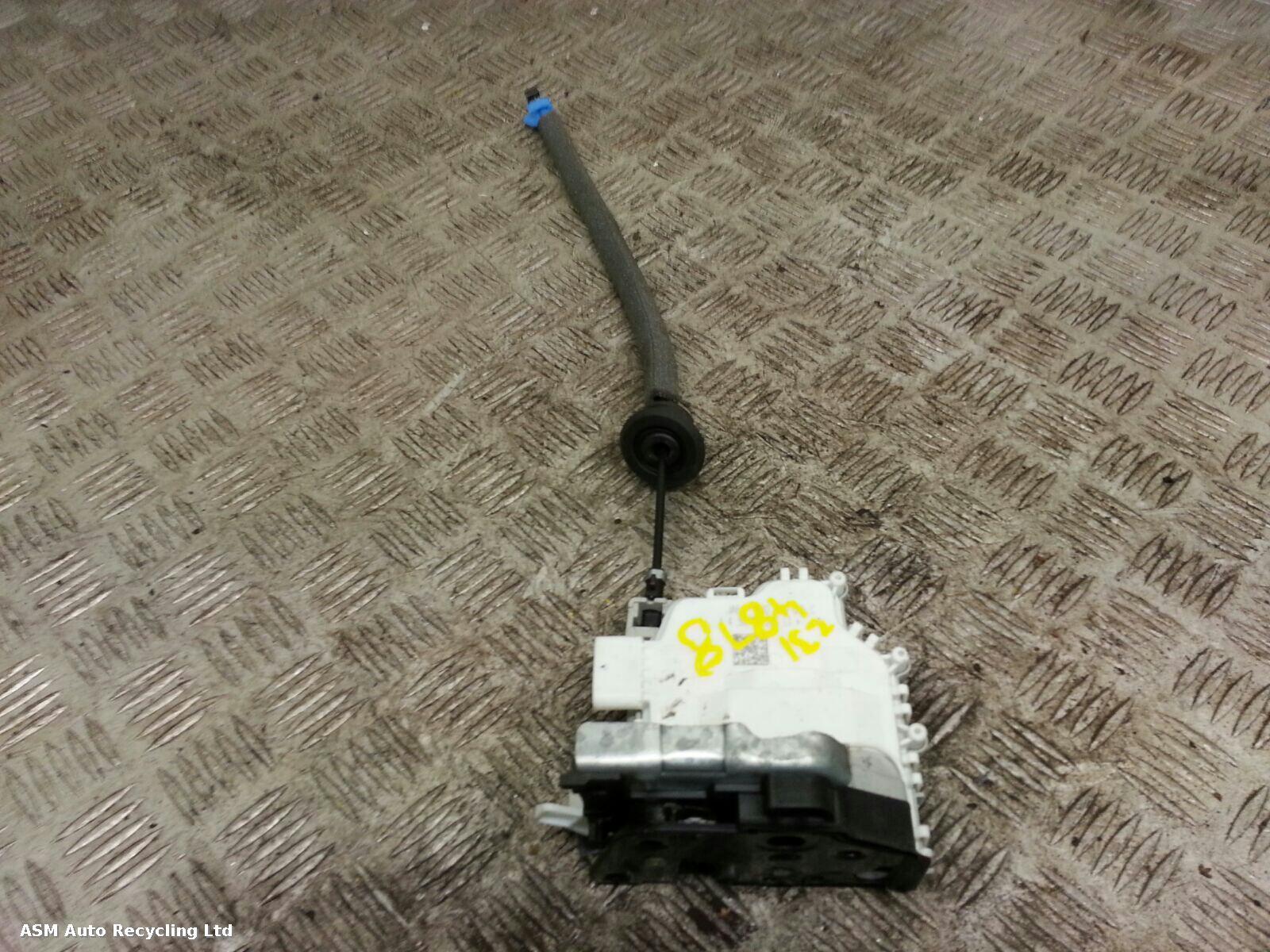 View Auto part Door Lock Assembly Audi A1 2016