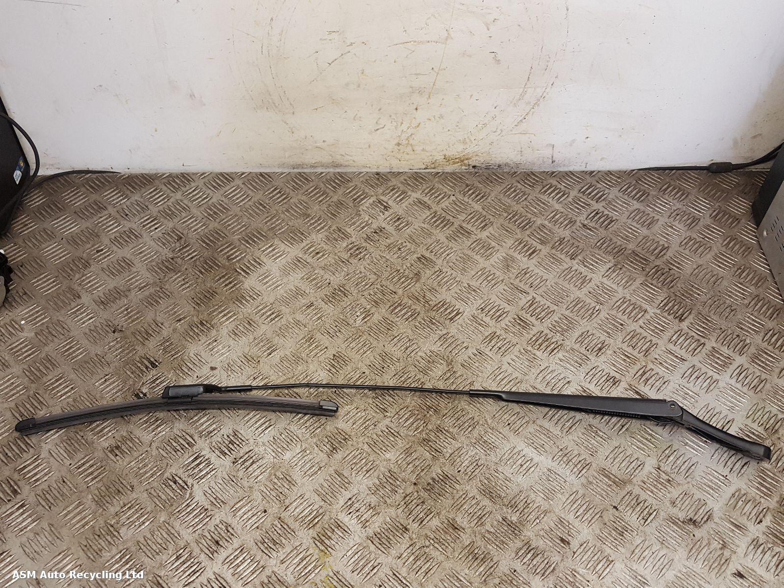 View Auto part Wiper Arm Skoda Citigo 2013