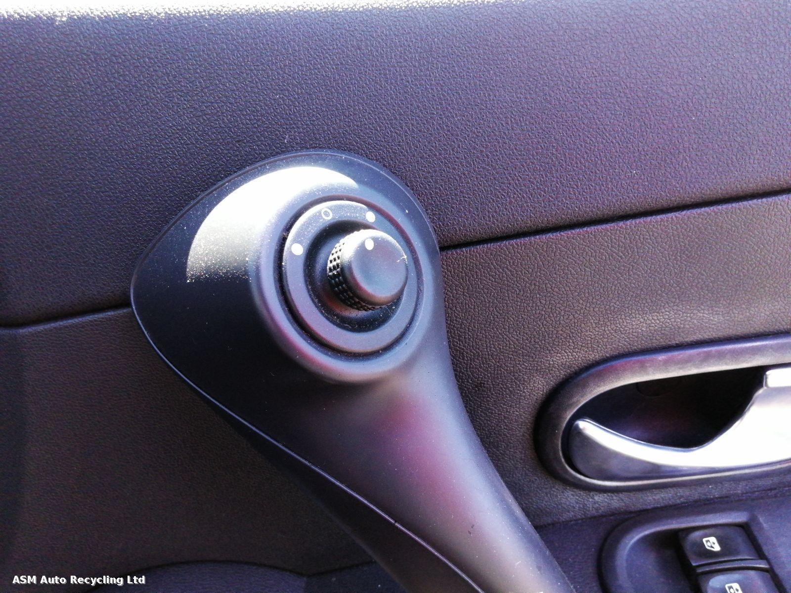 View Auto part Mirror Switch Renault Clio 2006