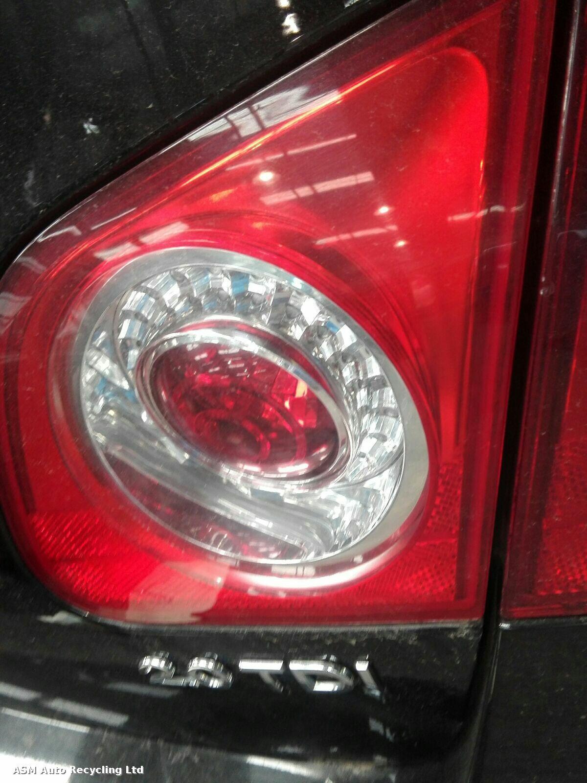 View Auto part R Taillight Volkswagen Passat 2009