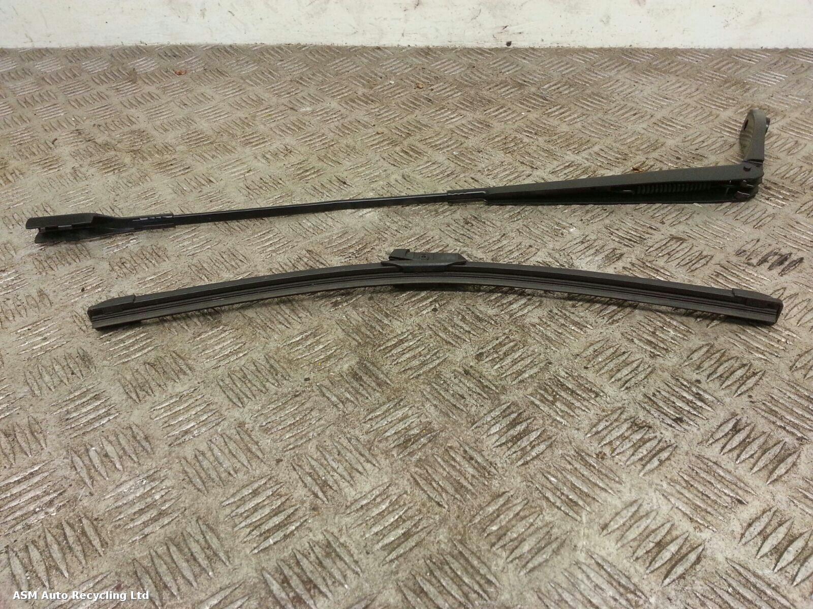View Auto part Wiper Arm Alfa Romeo Giulia 2017