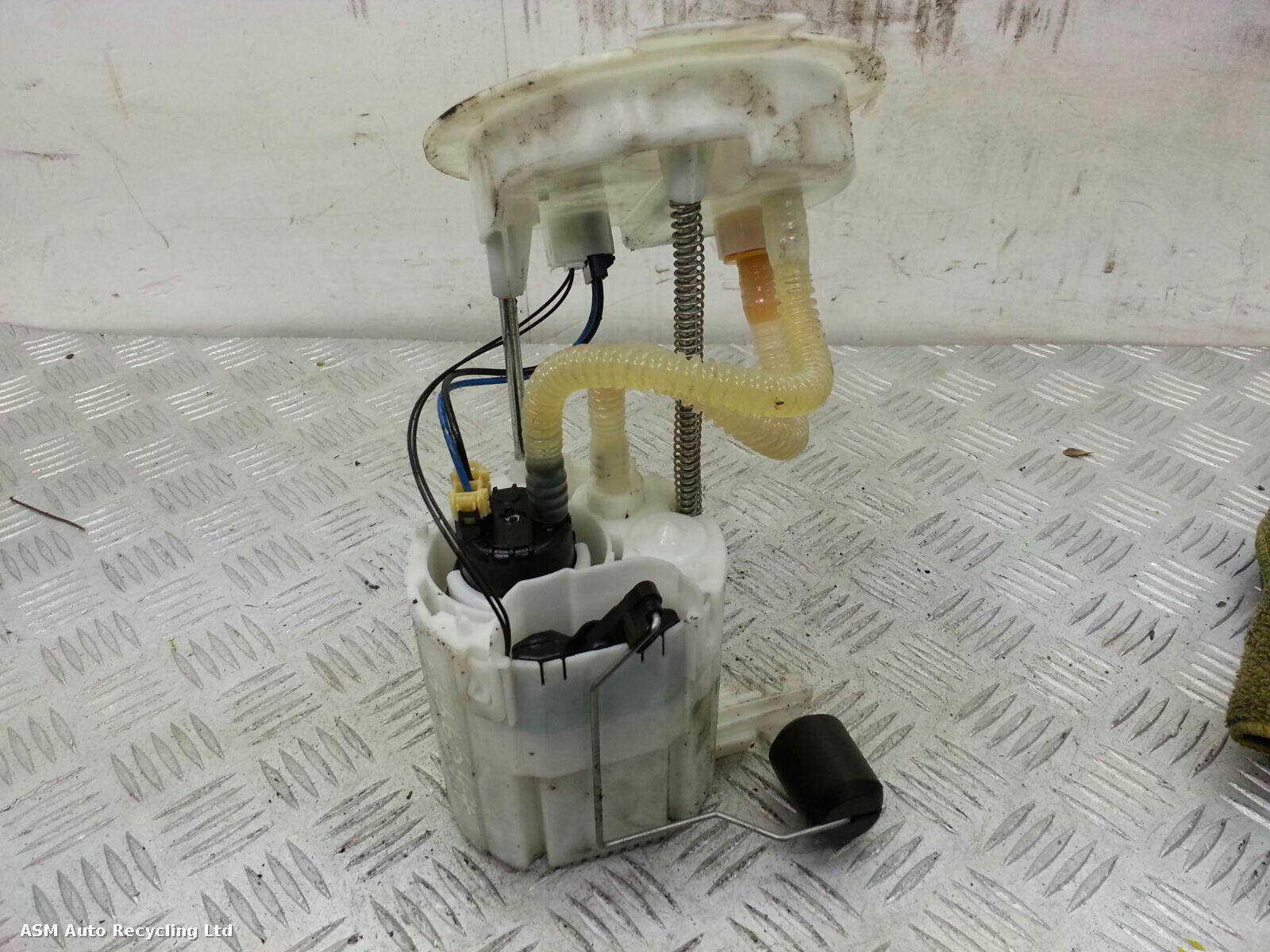 View Auto part Fuel Pump Bmw 4 Series 2014