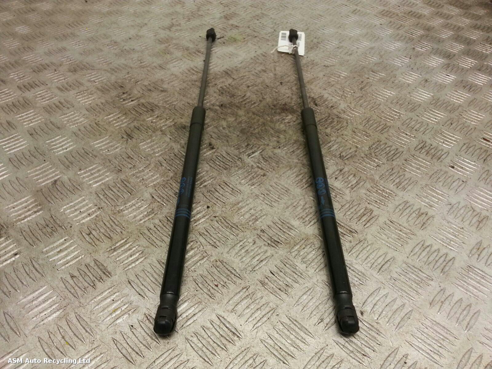 View Auto part Hatch Strut/Shock Vauxhall Corsa 2015