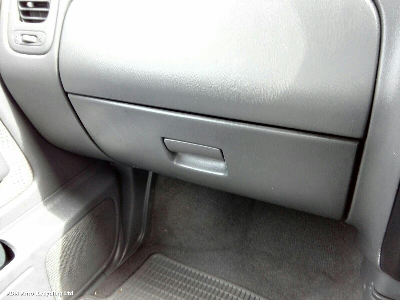 View Auto part Glove Box Nissan Navara 2005
