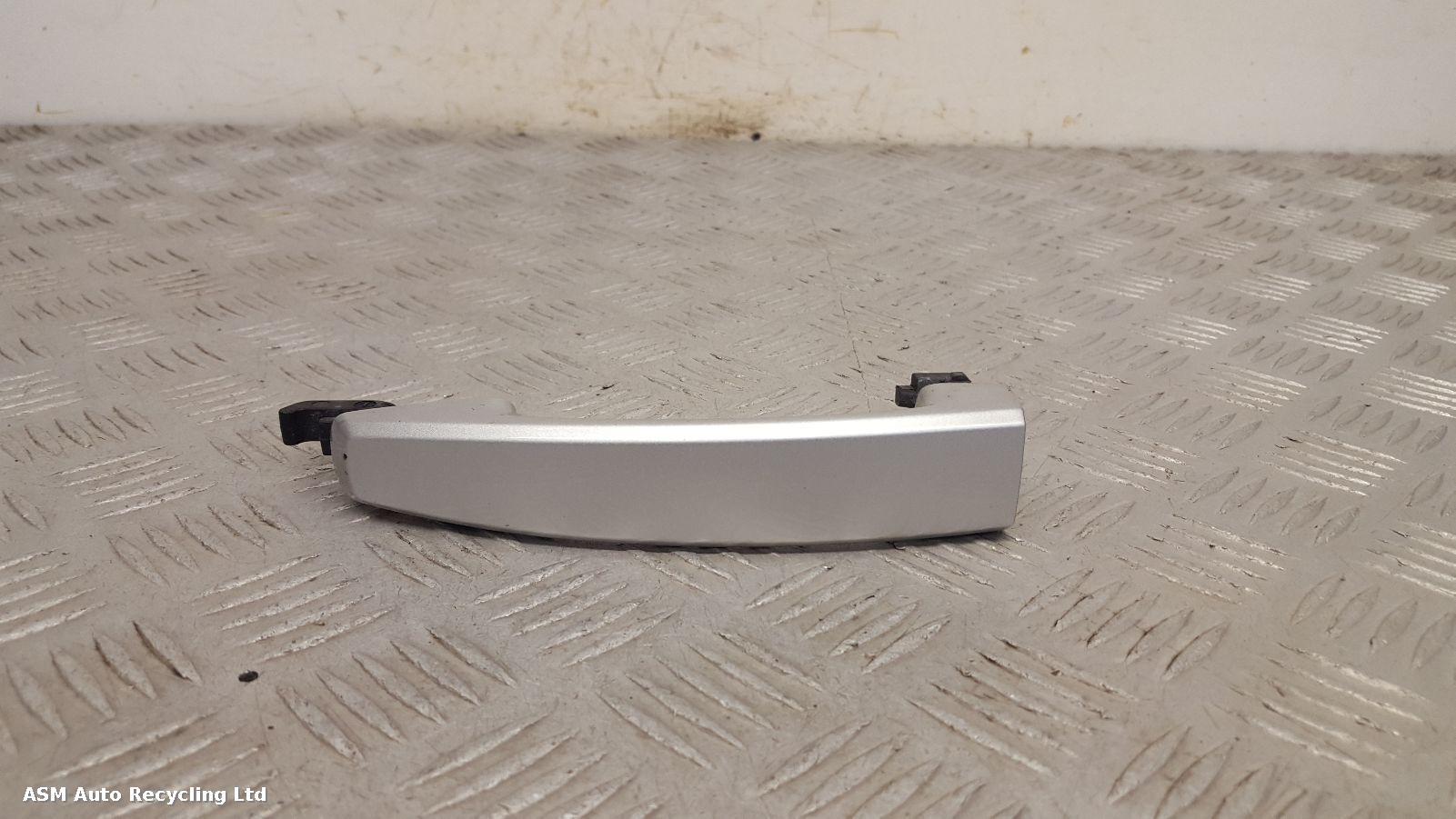 View Auto part Door Handle Vauxhall Zafira 2009