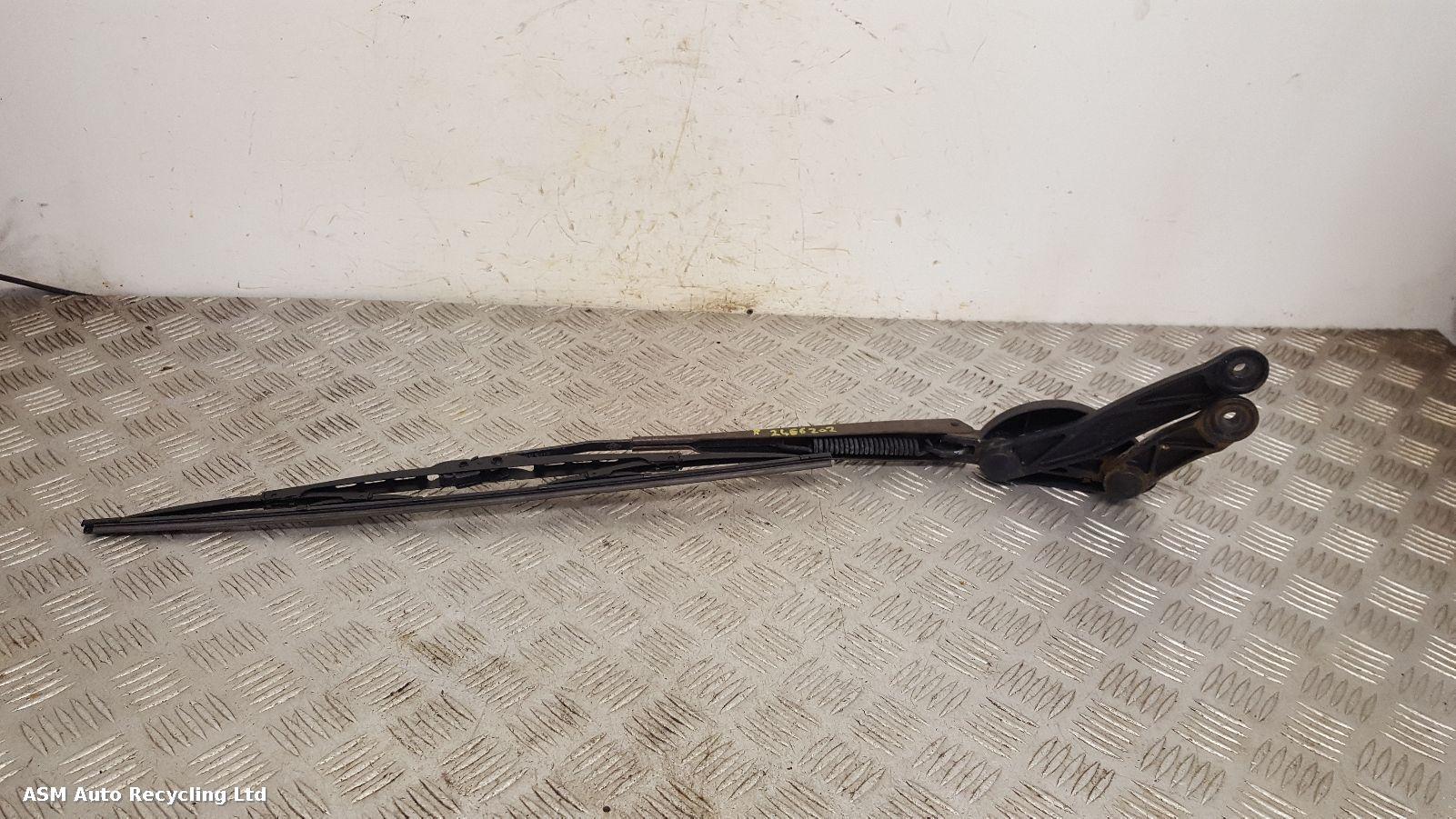 View Auto part Wiper Arm Dacia Sandero 2009