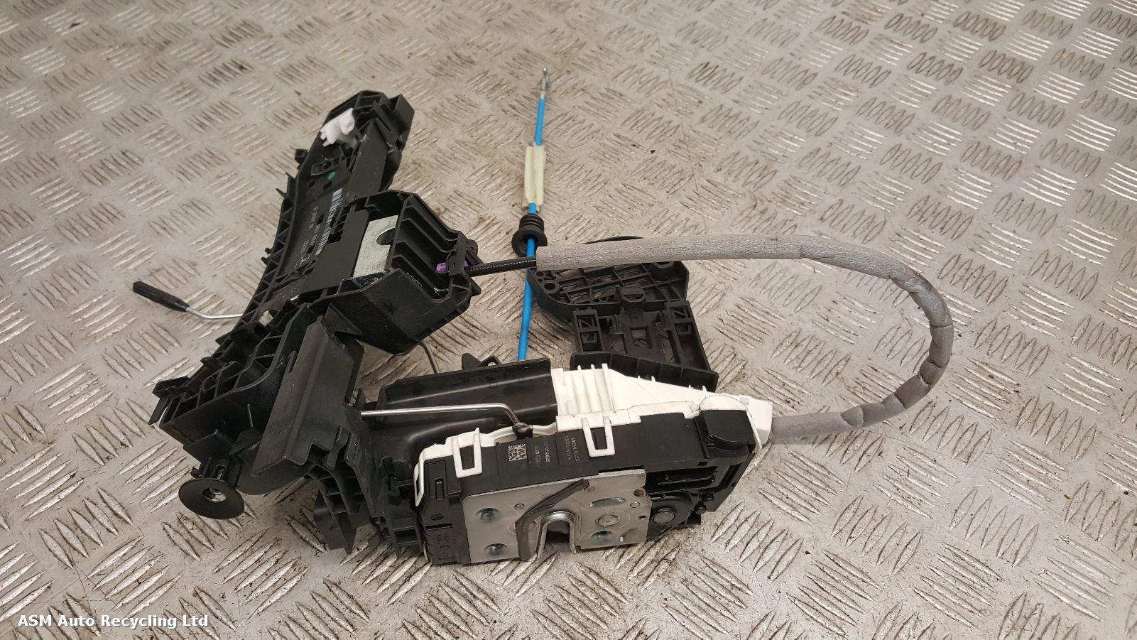 View Auto part Door Lock Assembly Mercedes Cla 2013