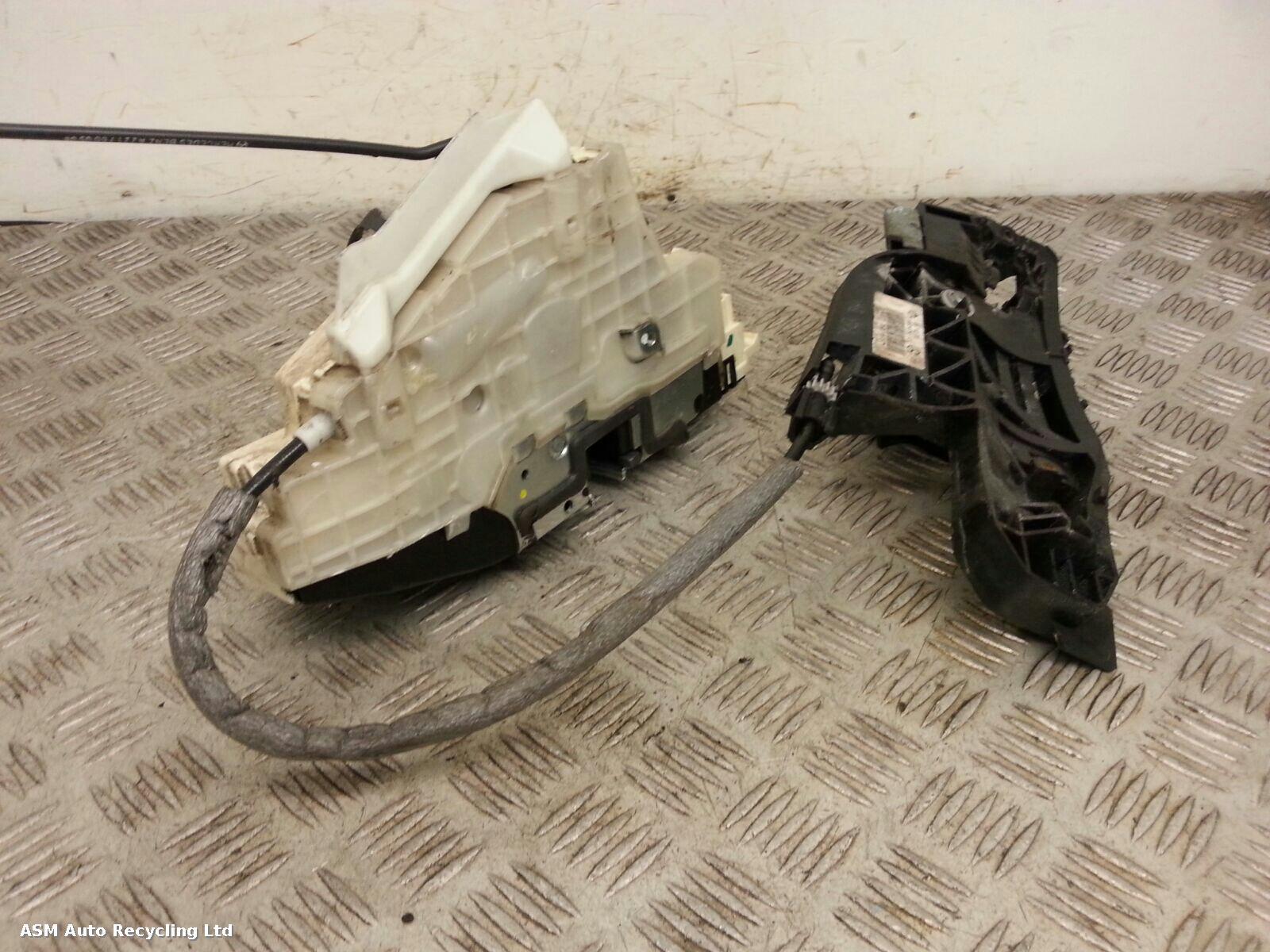 View Auto part Door Lock Assembly Mercedes S Class 2006