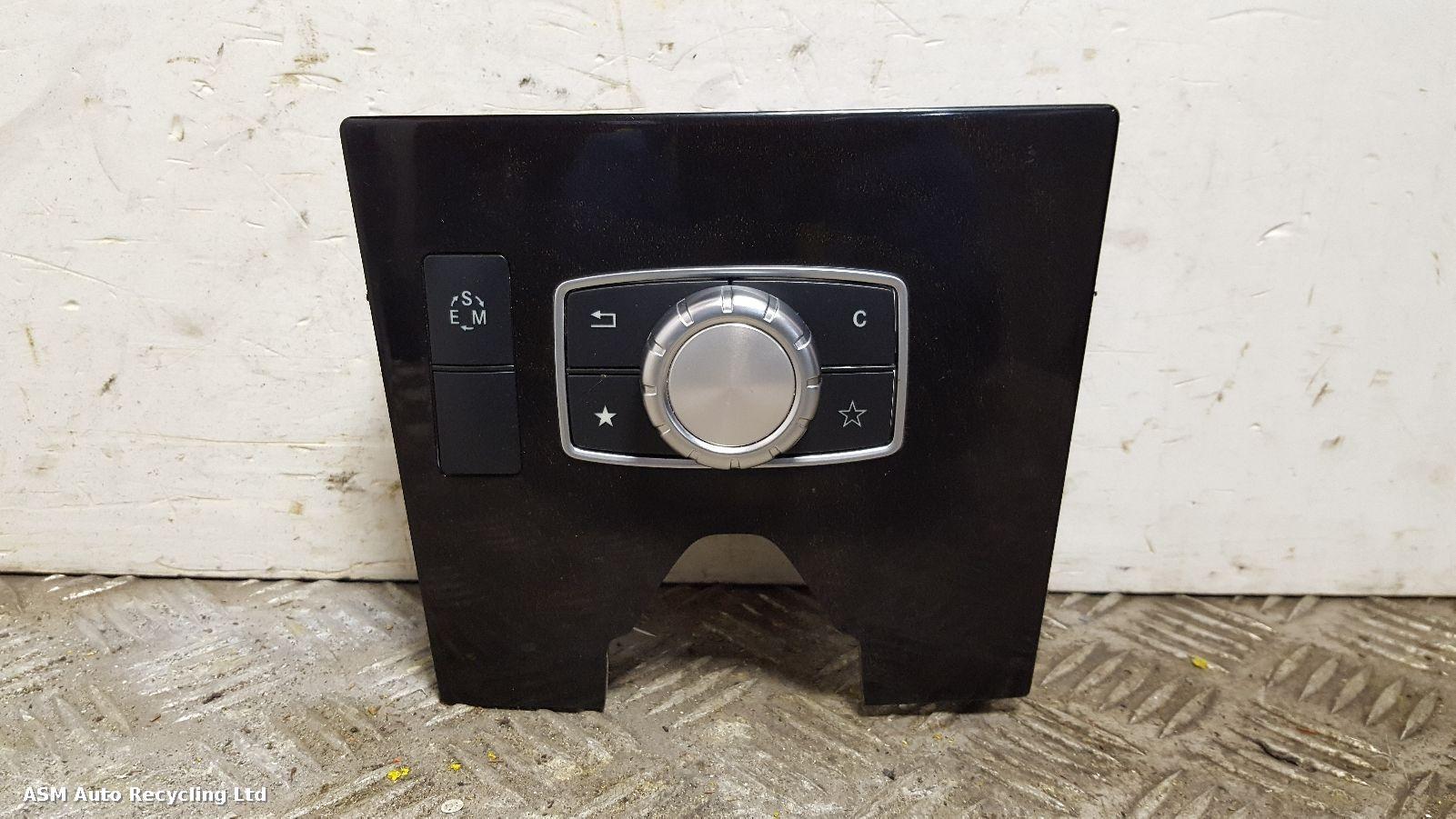 View Auto part Sat Nav Unit Mercedes E Class 2014