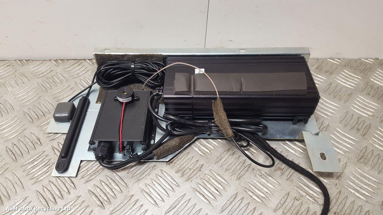 View Auto part Sat Nav Unit Maserati 4200gt 2008