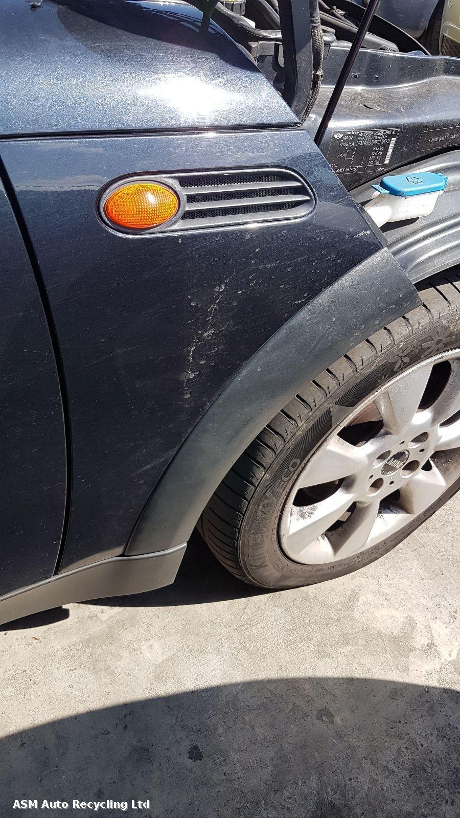 View Auto part R Wing Mini (bmw) Mini 2007