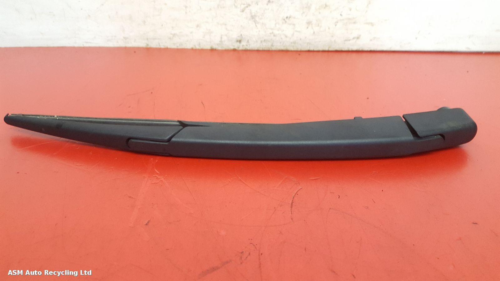 View Auto part Wiper Arm Nissan Qashqai 2016