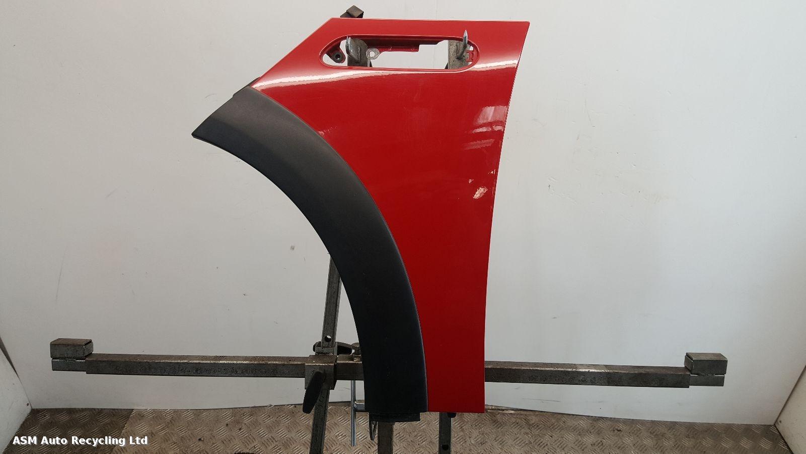 View Auto part L Wing Mini (bmw) Mini 2003