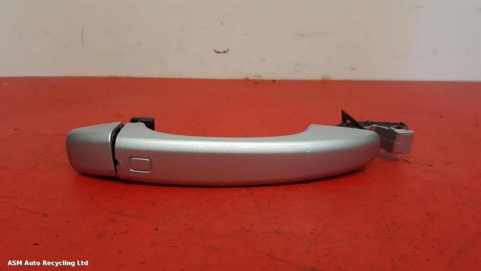View Auto part Door Handle Audi A4 2010