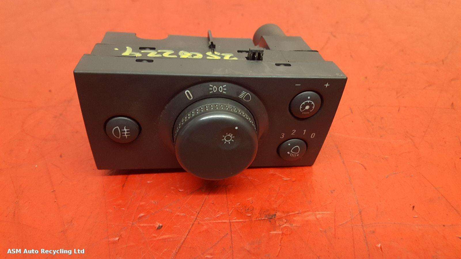 View Auto part Headlight Switch Vauxhall Vectra 2008