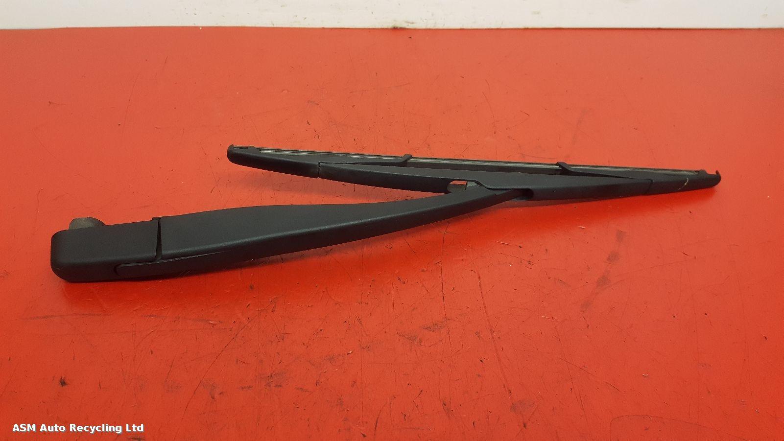 View Auto part Wiper Arm Peugeot 208 2013