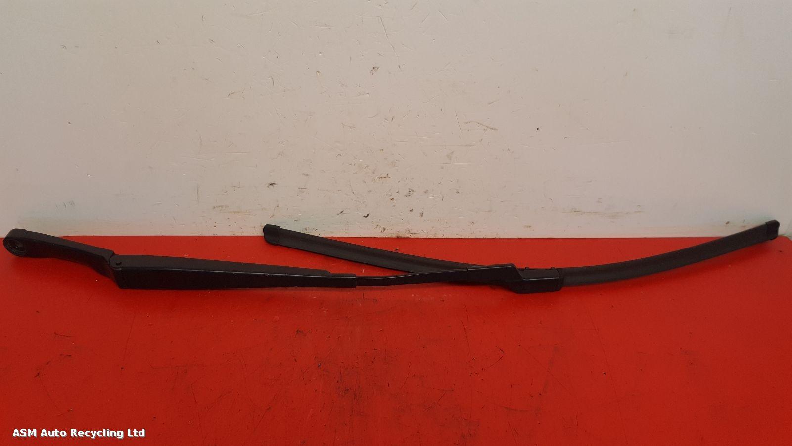 View Auto part Wiper Arm Vauxhall Astra 2015