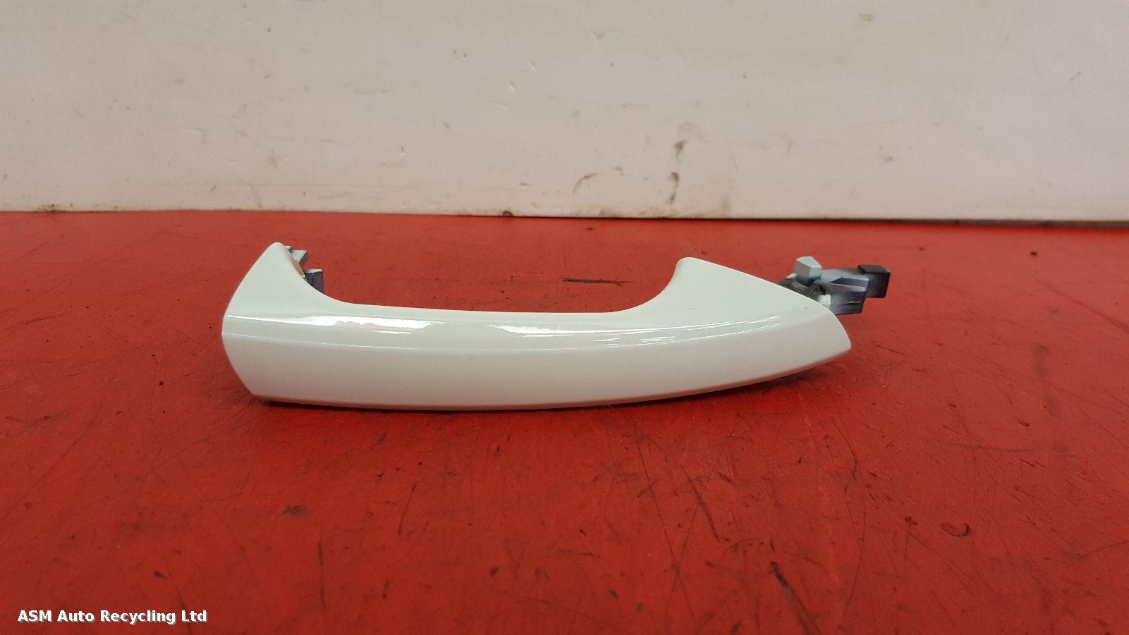 View Auto part Door Handle Mercedes Cla 2017