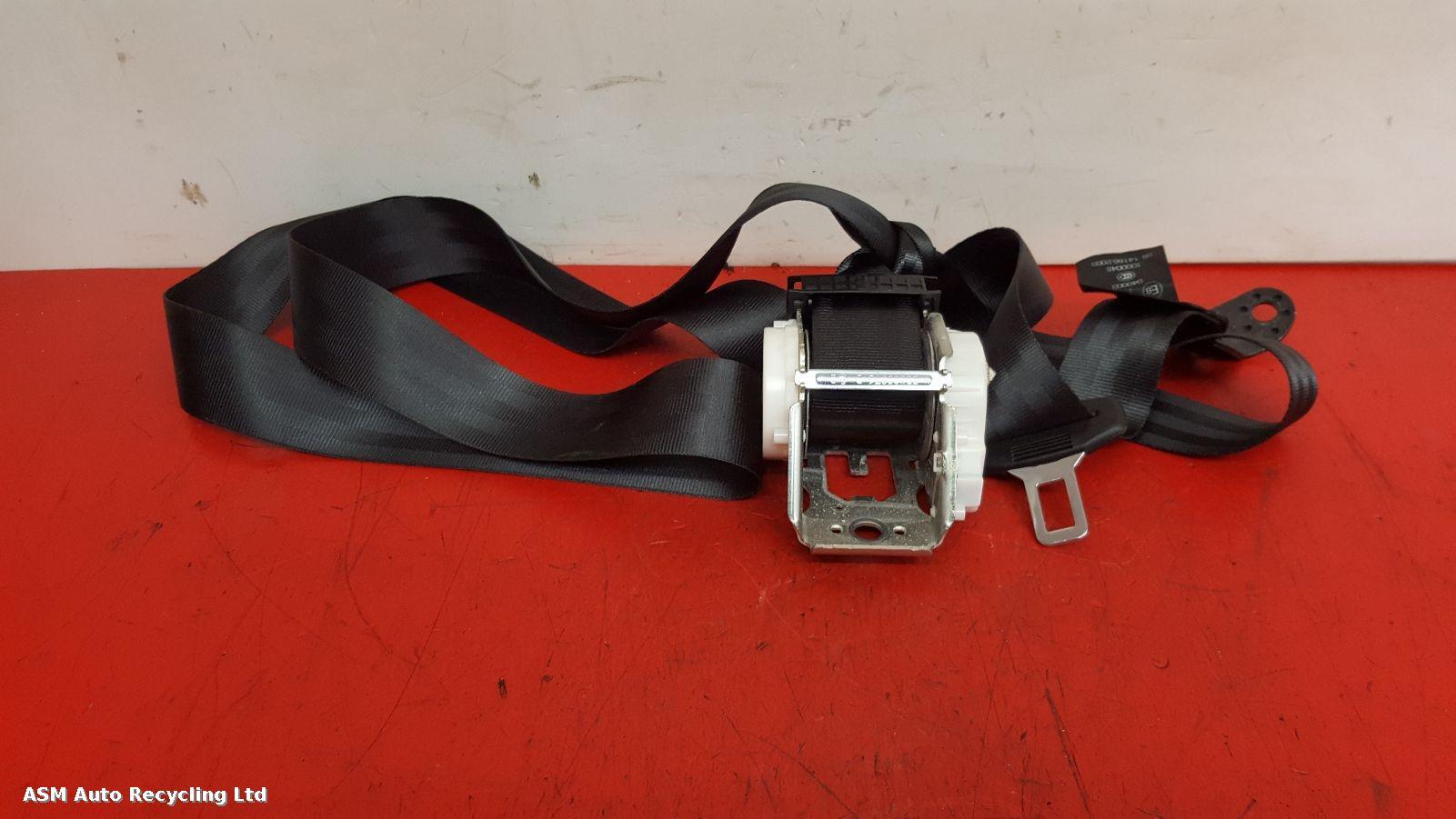 View Auto part Seat Belt Skoda Fabia 2011