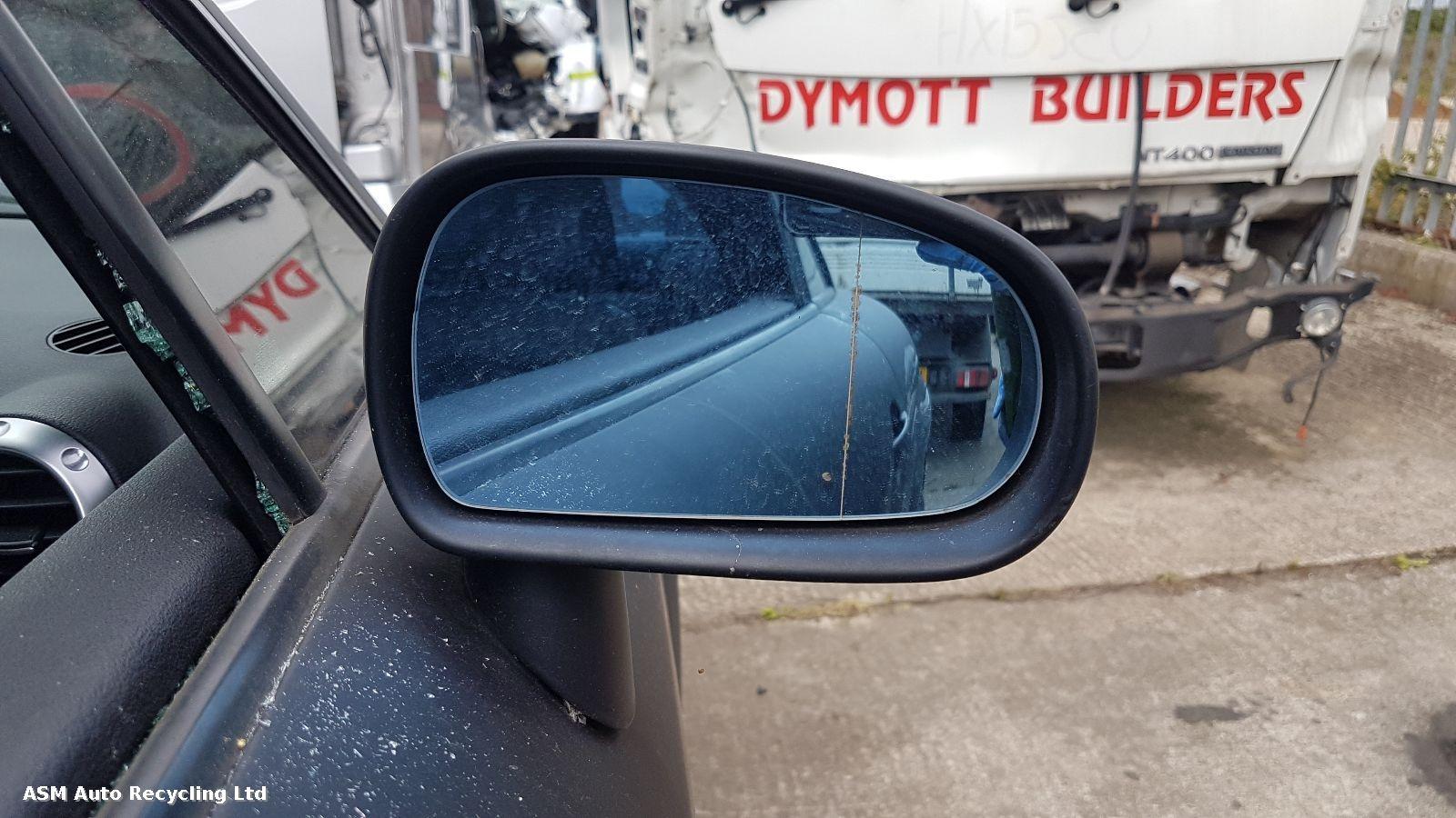View Auto part R Door Mirror Audi Tt 2000