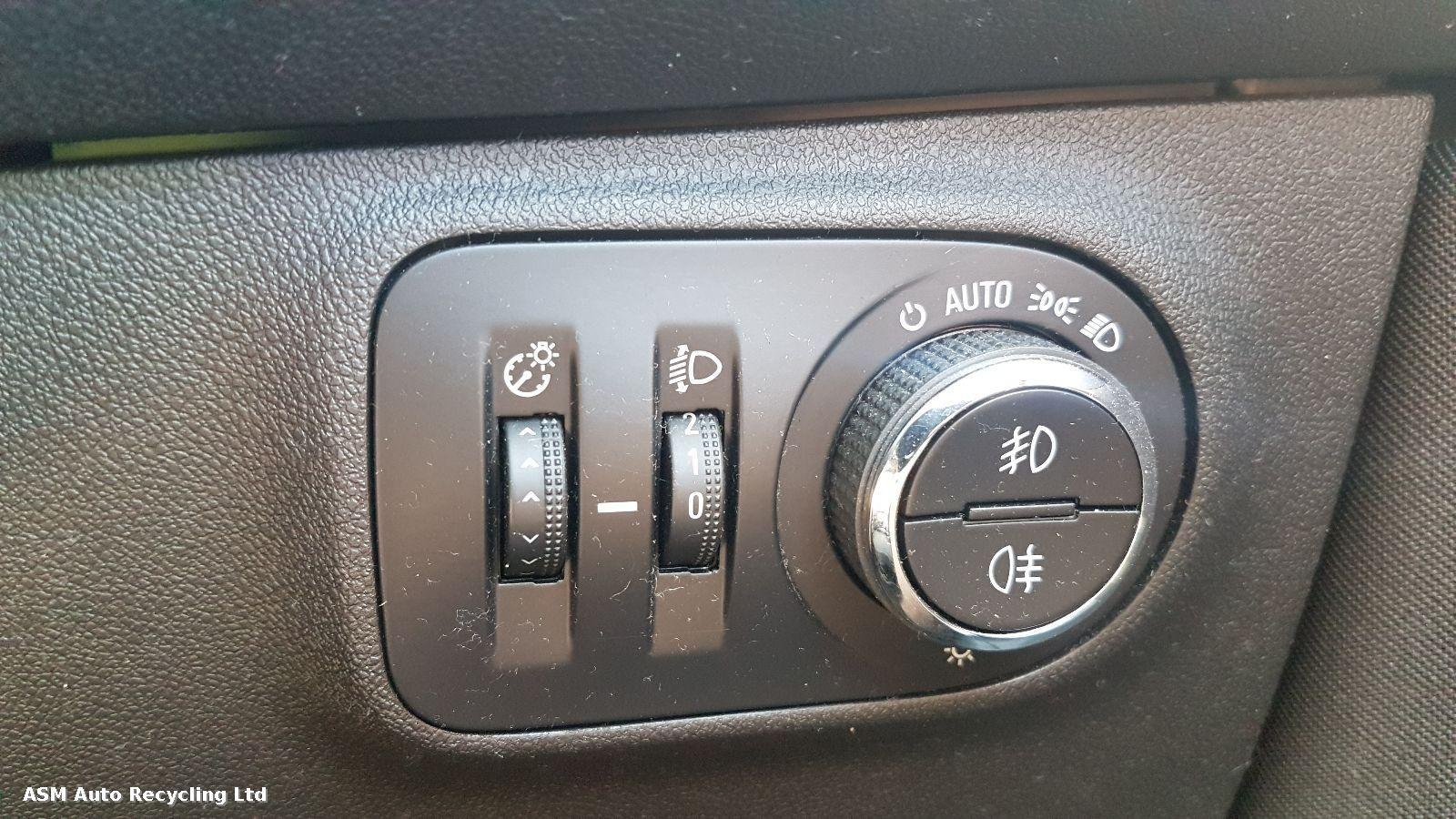 View Auto part Headlight Switch Vauxhall Corsa 2015