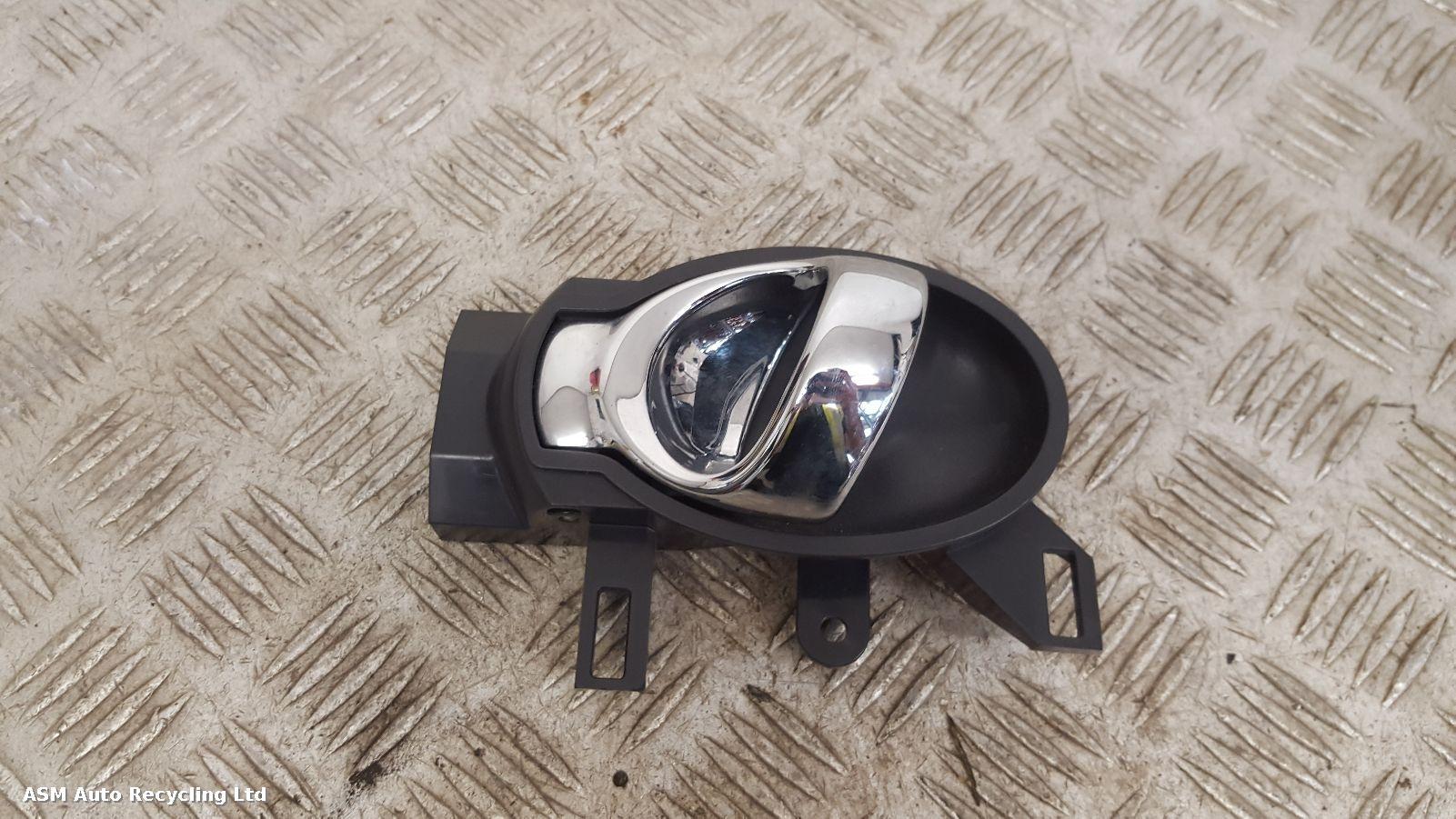 View Auto part Door Handle Nissan Juke 2012