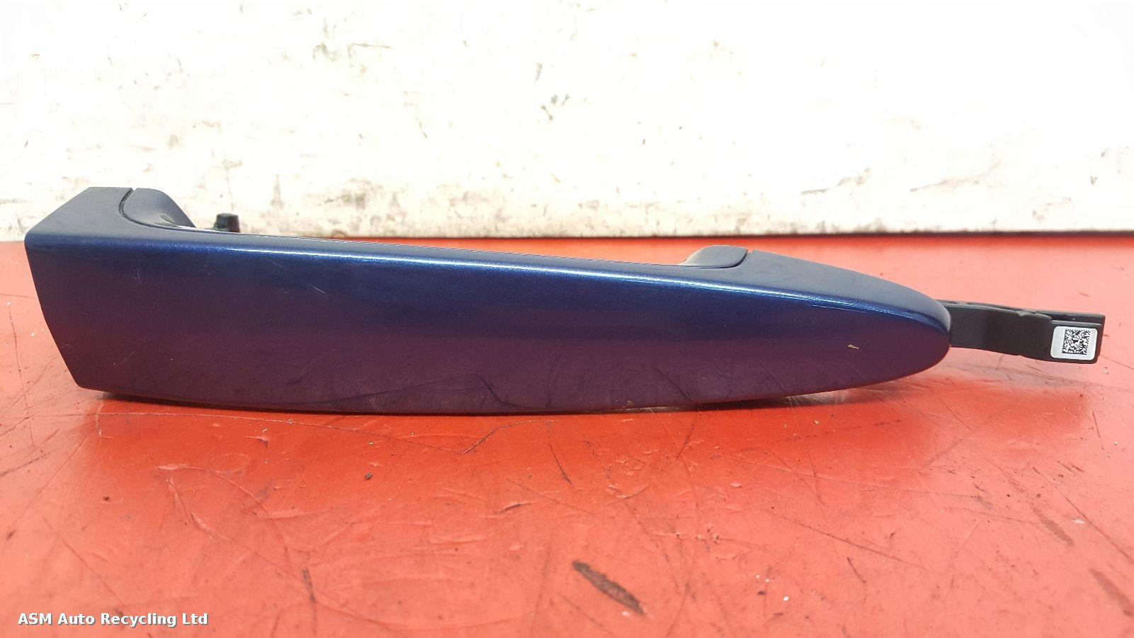 View Auto part Door Handle Bmw 3 Series 2016