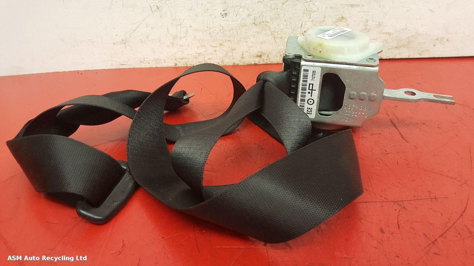 View Auto part Seat Belt Bmw 3 Series 2005