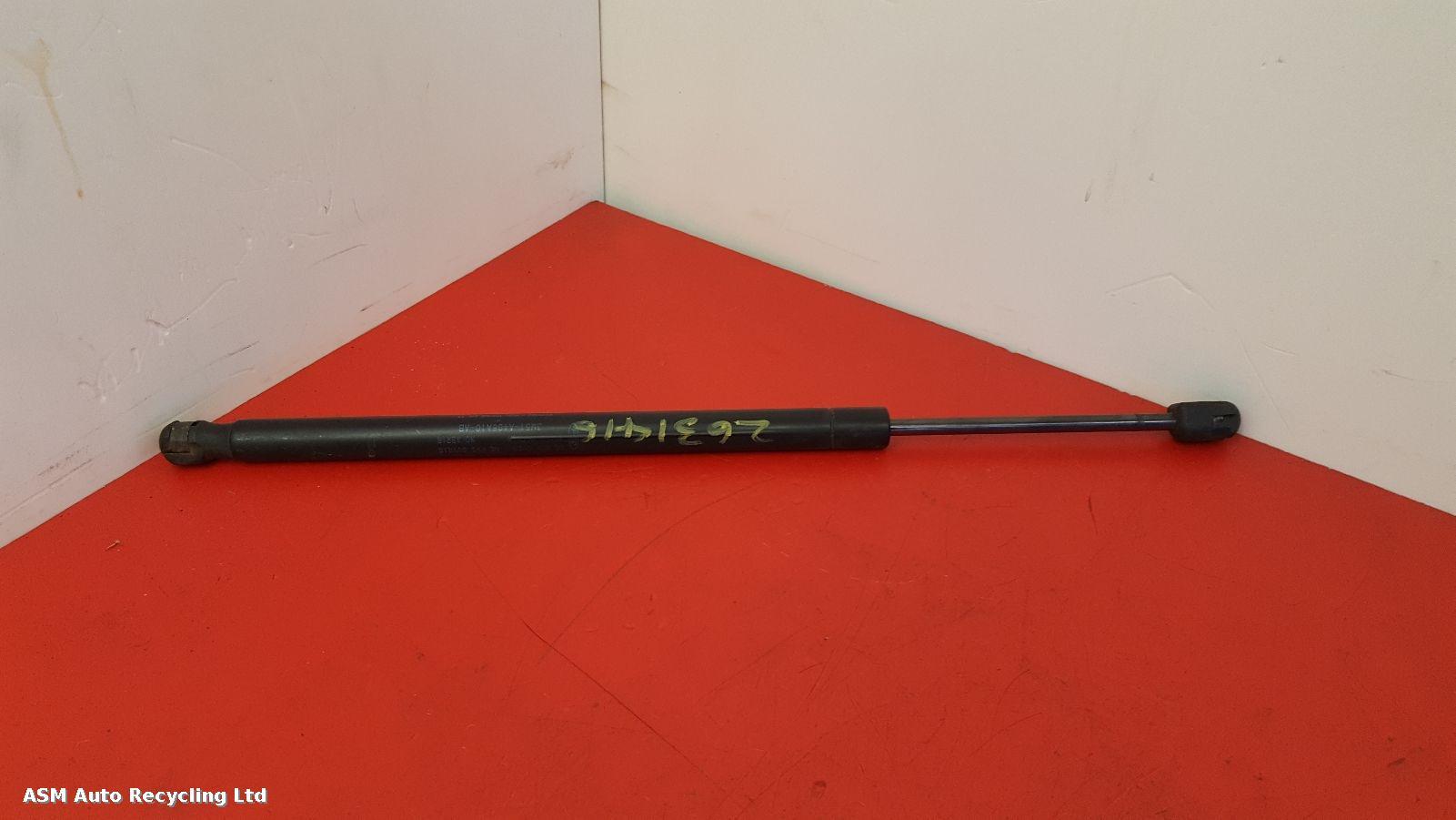 View Auto part Hatch Strut/Shock Ford Focus 2004