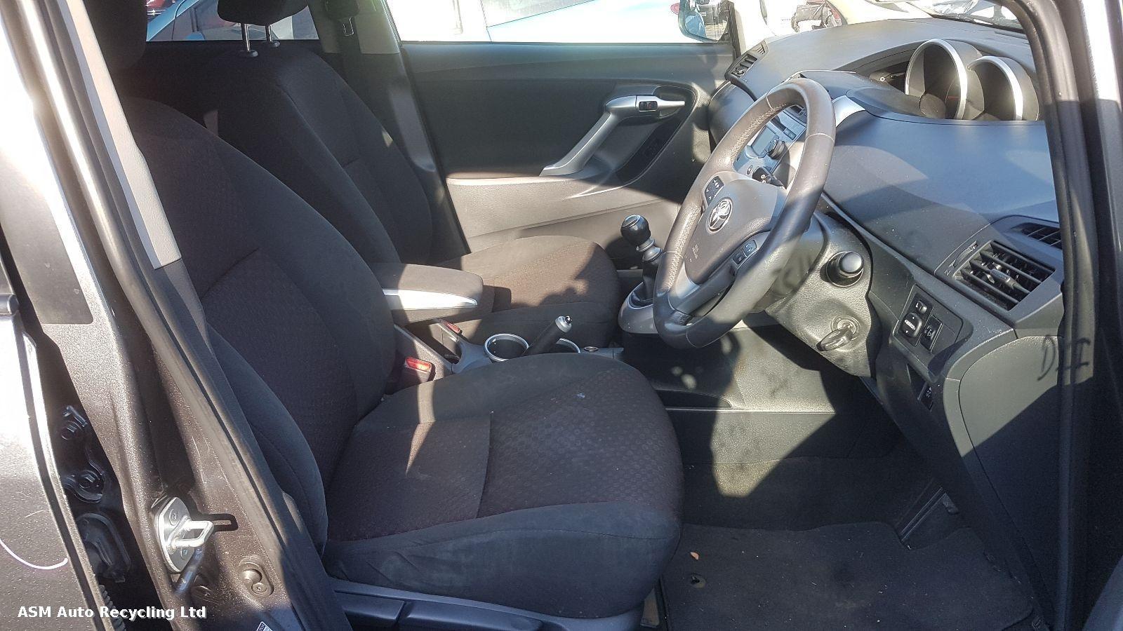 Toyota Verso 2010 5 Door Mpv Breaking View Auto part Toyota Verso 2010 5 Door Mpv Breaking
