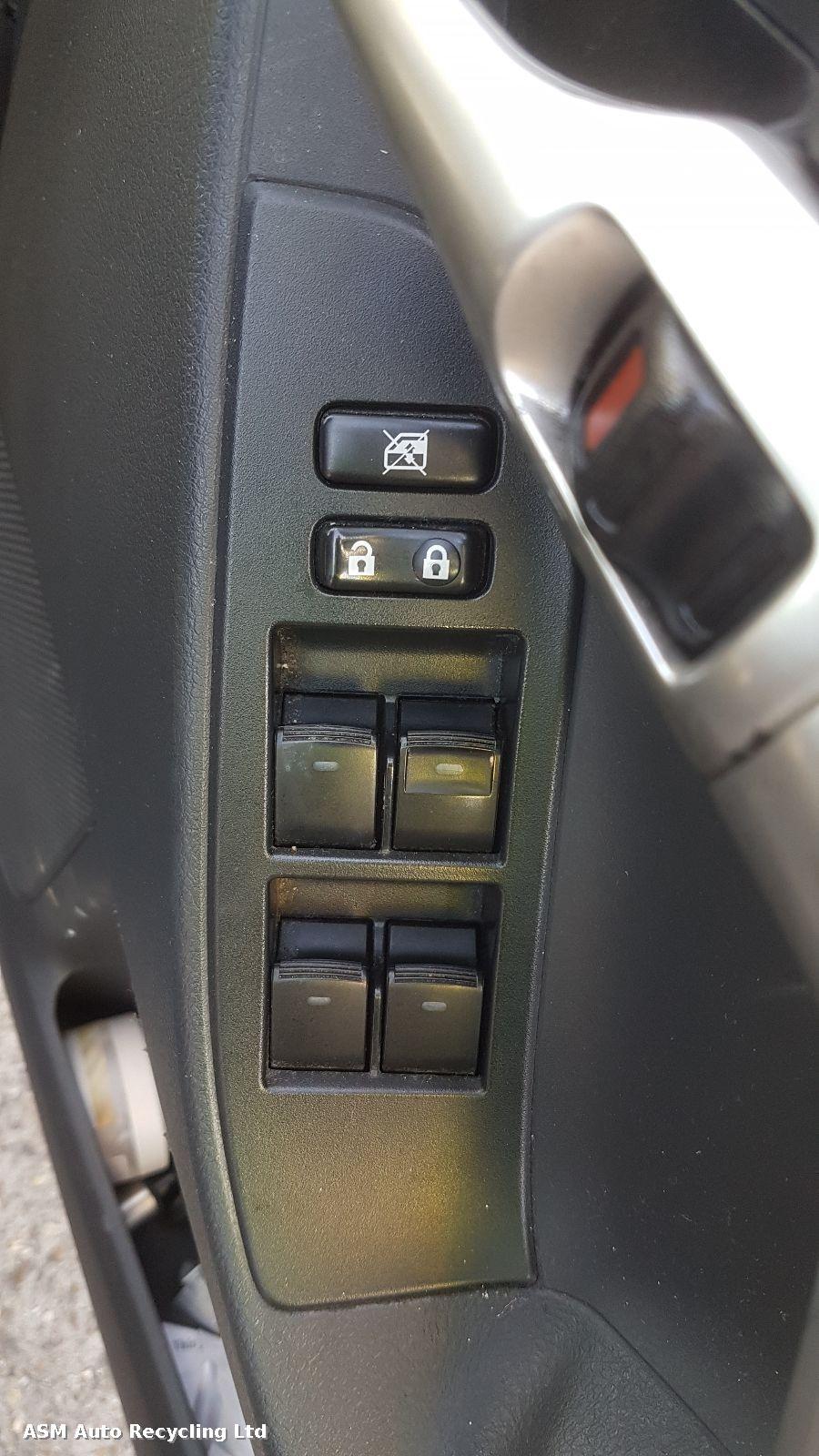 Toyota Verso 2010 5 Door Mpv Breaking View Auto part Toyota Verso 2010 5 Door Mpv Breaking