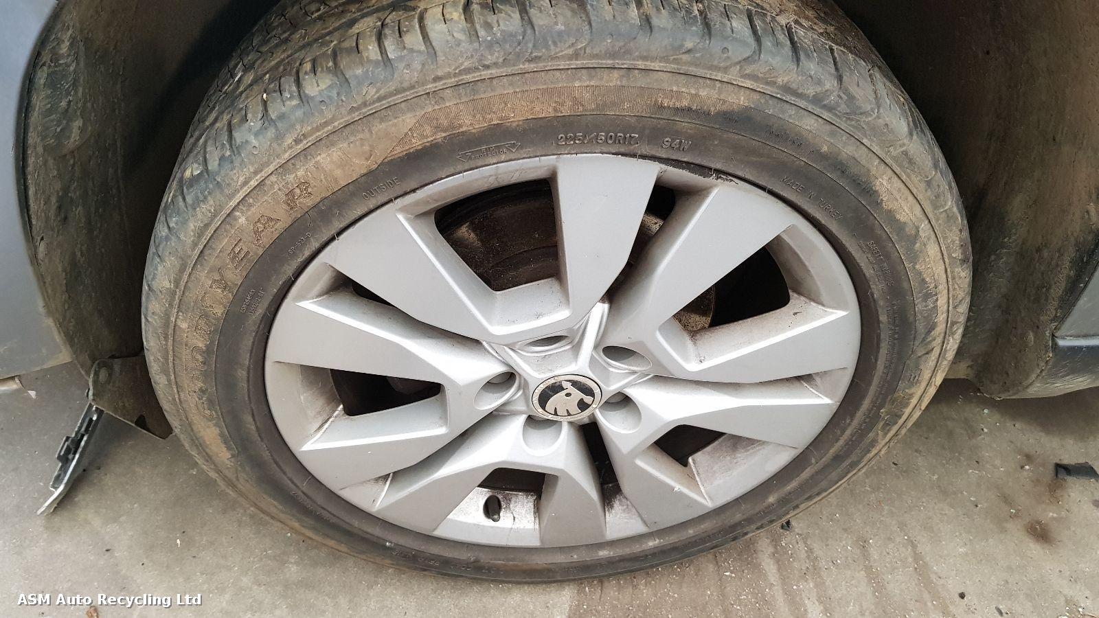 Skoda Yeti 2017 5 Door Hatchback Breaking View Auto part Skoda Yeti 2017 5 Door Hatchback Breaking
