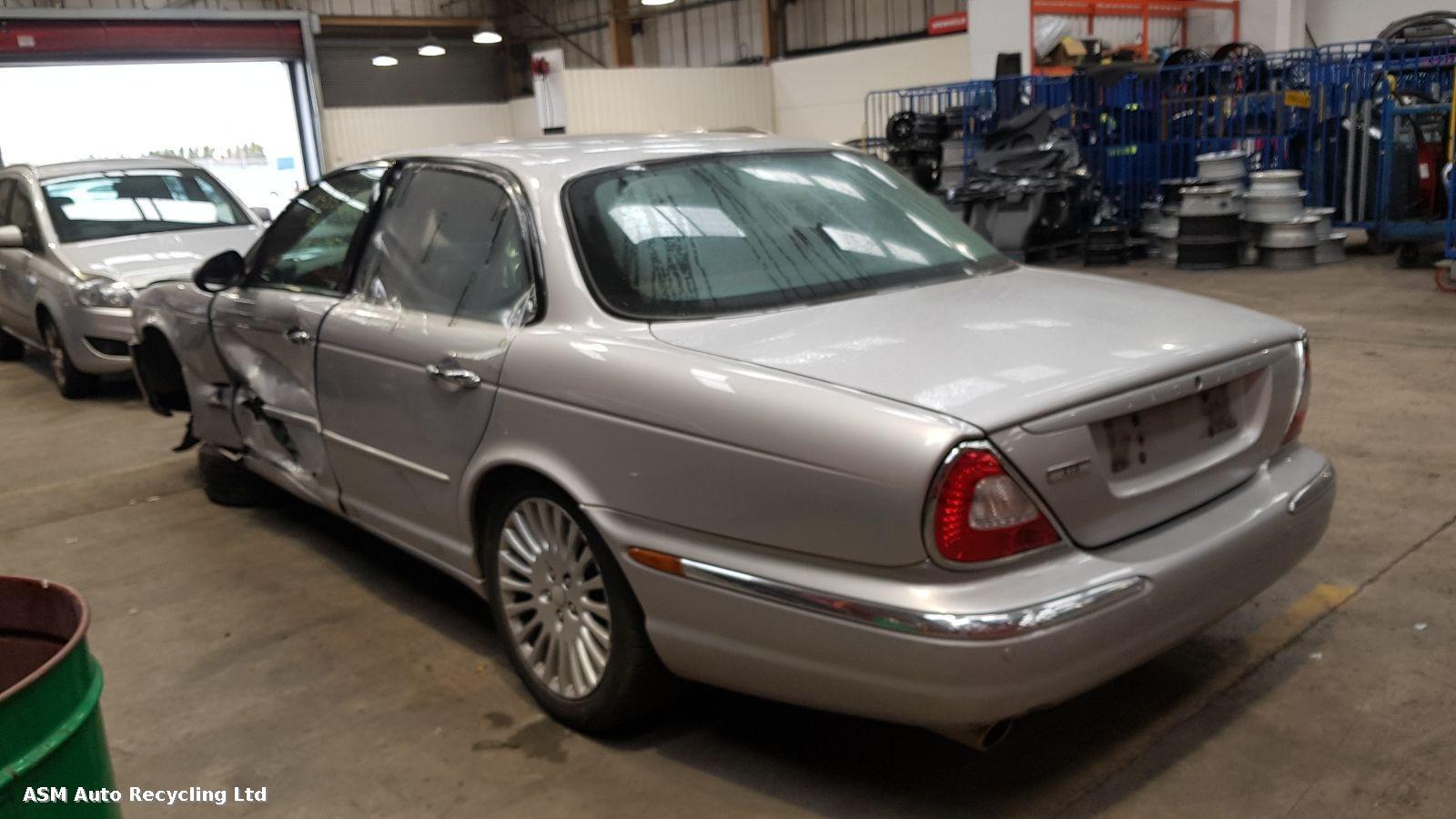 Jaguar Xj 2005 4 Door Saloon Breaking View Auto part Jaguar Xj 2005 4 Door Saloon Breaking