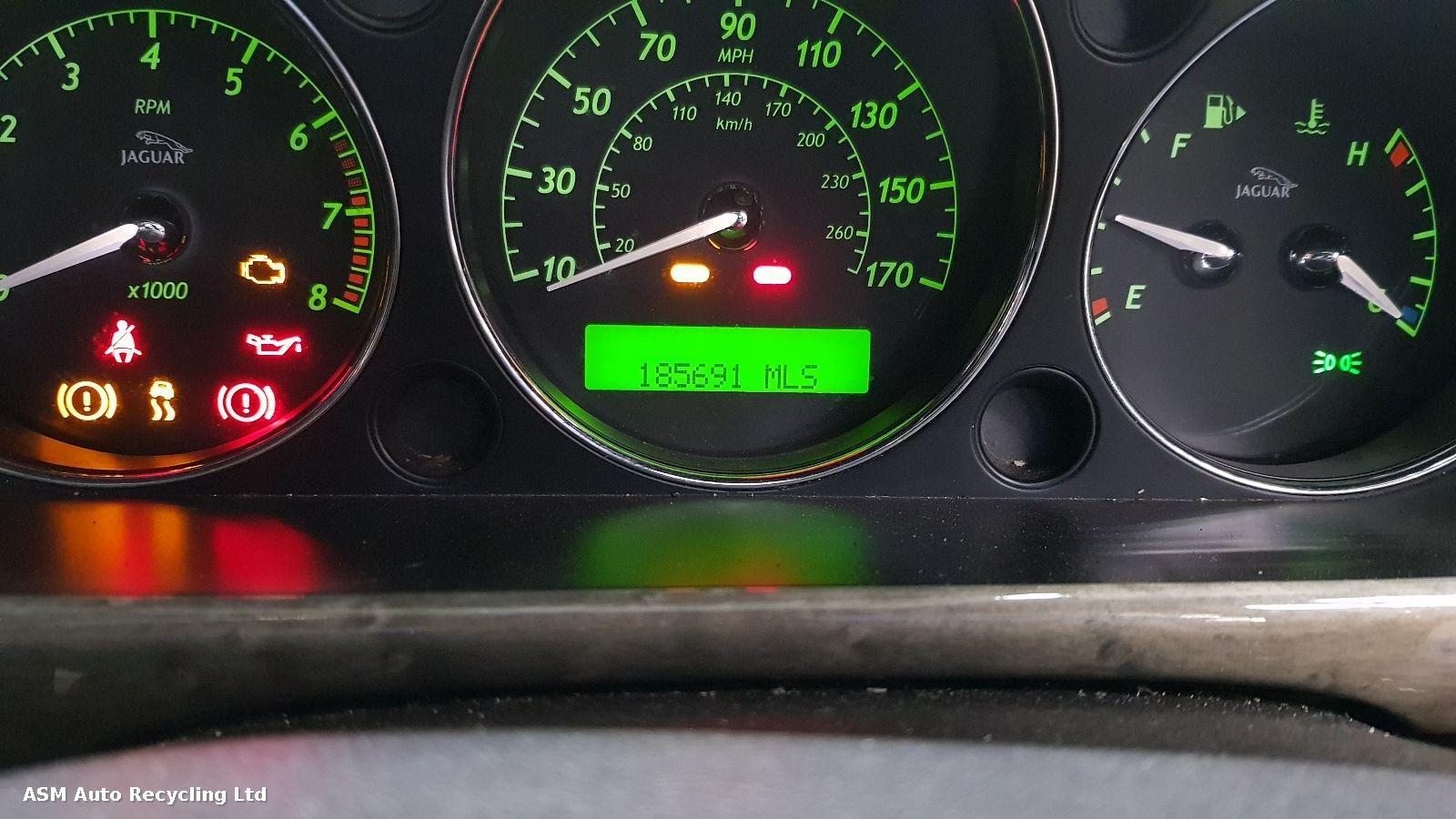 Jaguar Xj 2005 4 Door Saloon Breaking View Auto part Jaguar Xj 2005 4 Door Saloon Breaking
