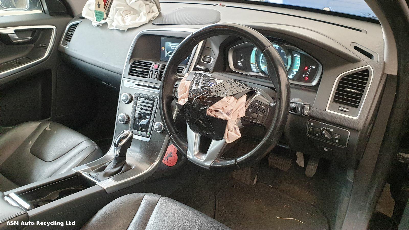 Volvo Xc60 2015 5 Door Estate Breaking View Auto part Volvo Xc60 2015 5 Door Estate Breaking