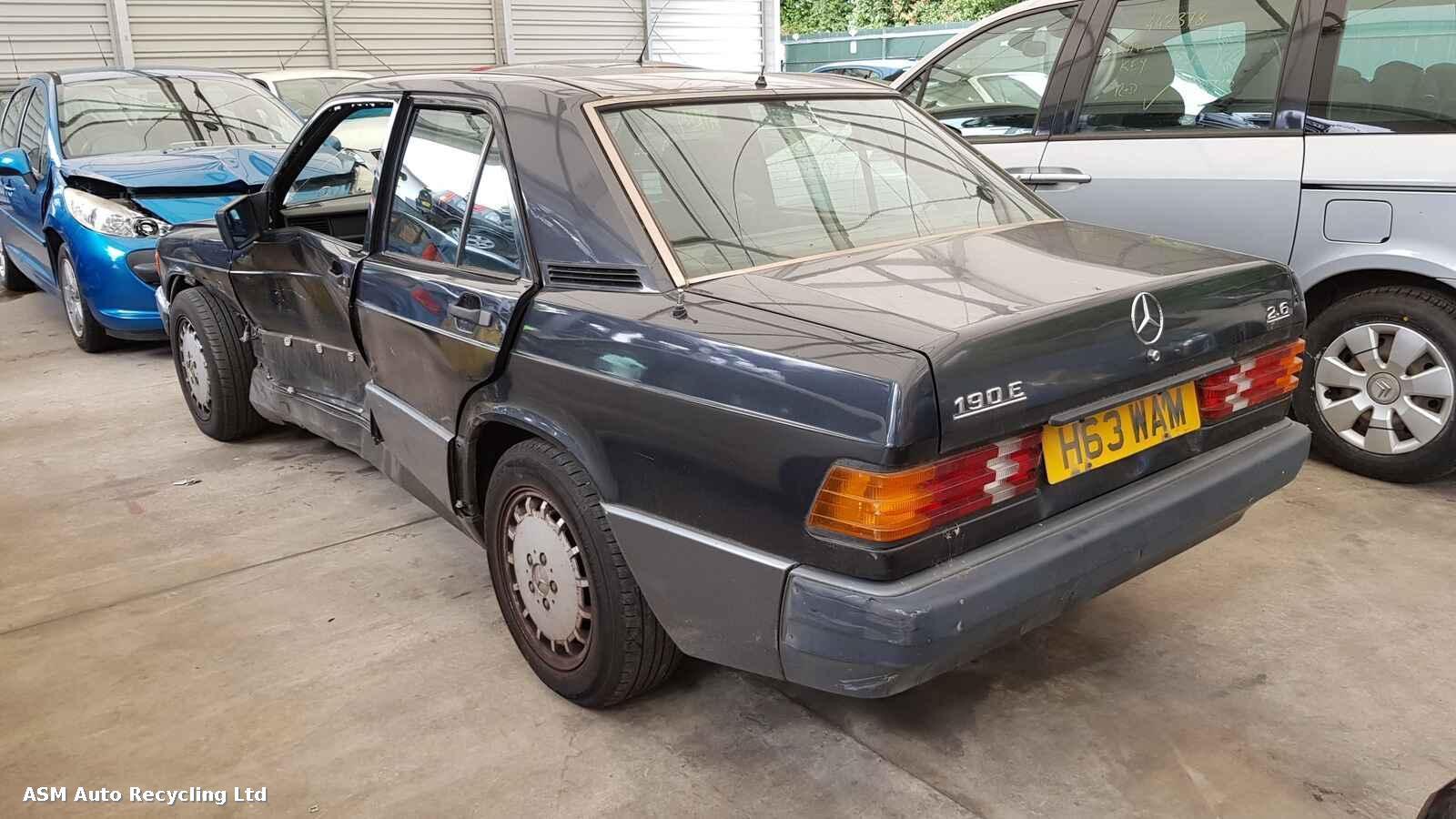 View Auto part Mercedes 190 (201 Series) 1990 4 Door Saloon Breaking