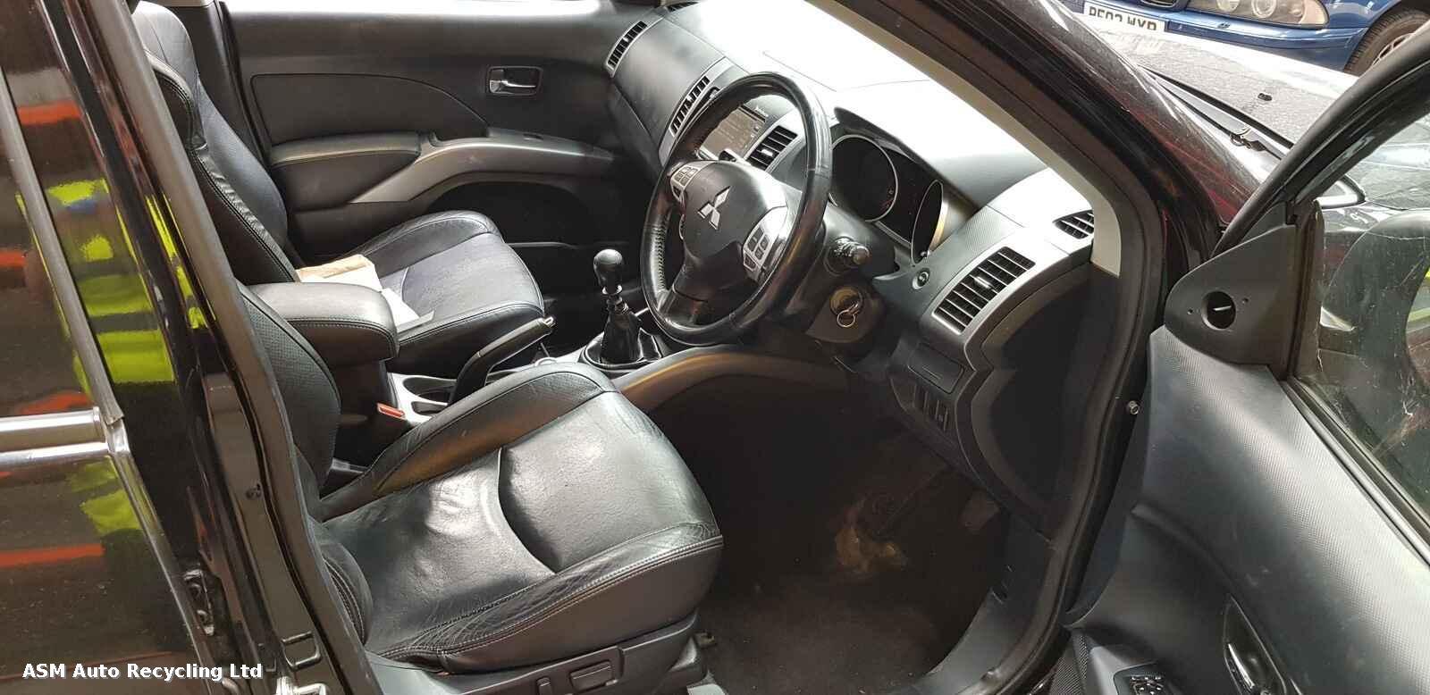 Mitsubishi Outlander 2007 5 Door Estate Breaking View Auto part Mitsubishi Outlander 2007 5 Door Estate Breaking