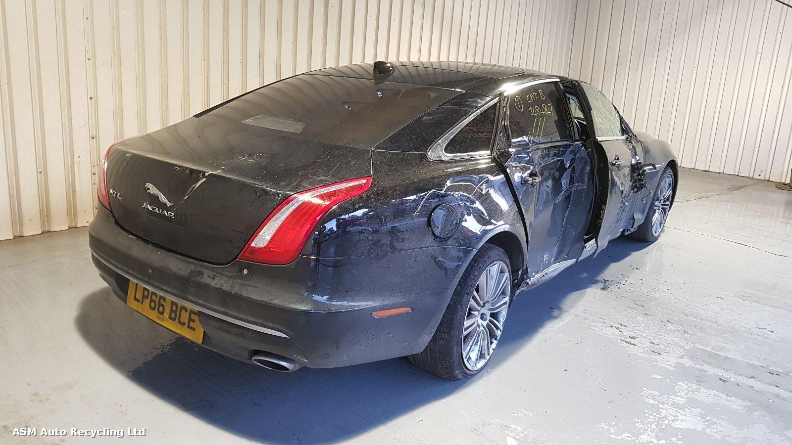 Jaguar Xj 2016 4 Door Saloon Breaking View Auto part Jaguar Xj 2016 4 Door Saloon Breaking