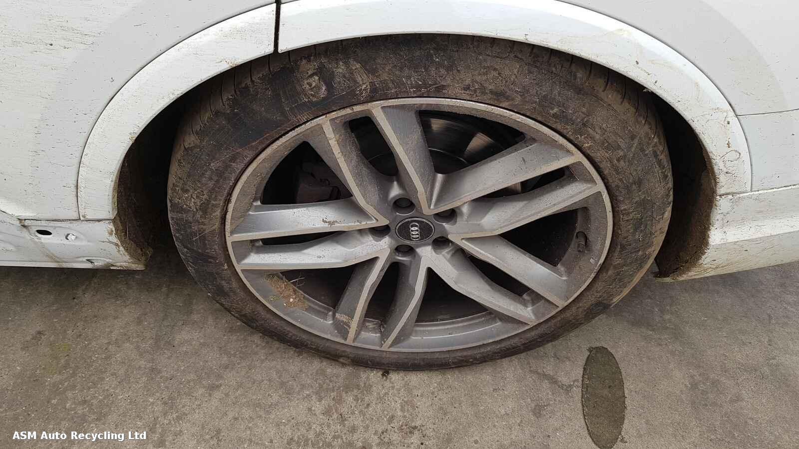 Audi Q7 2018 5 Door Estate Breaking View Auto part Audi Q7 2018 5 Door Estate Breaking