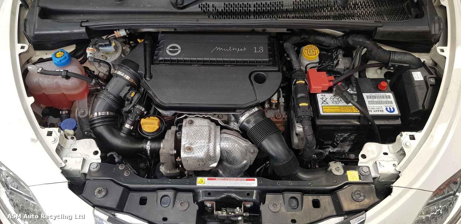 View Auto part Chrysler Ypsilon 2013 5 Door Hatchback Breaking