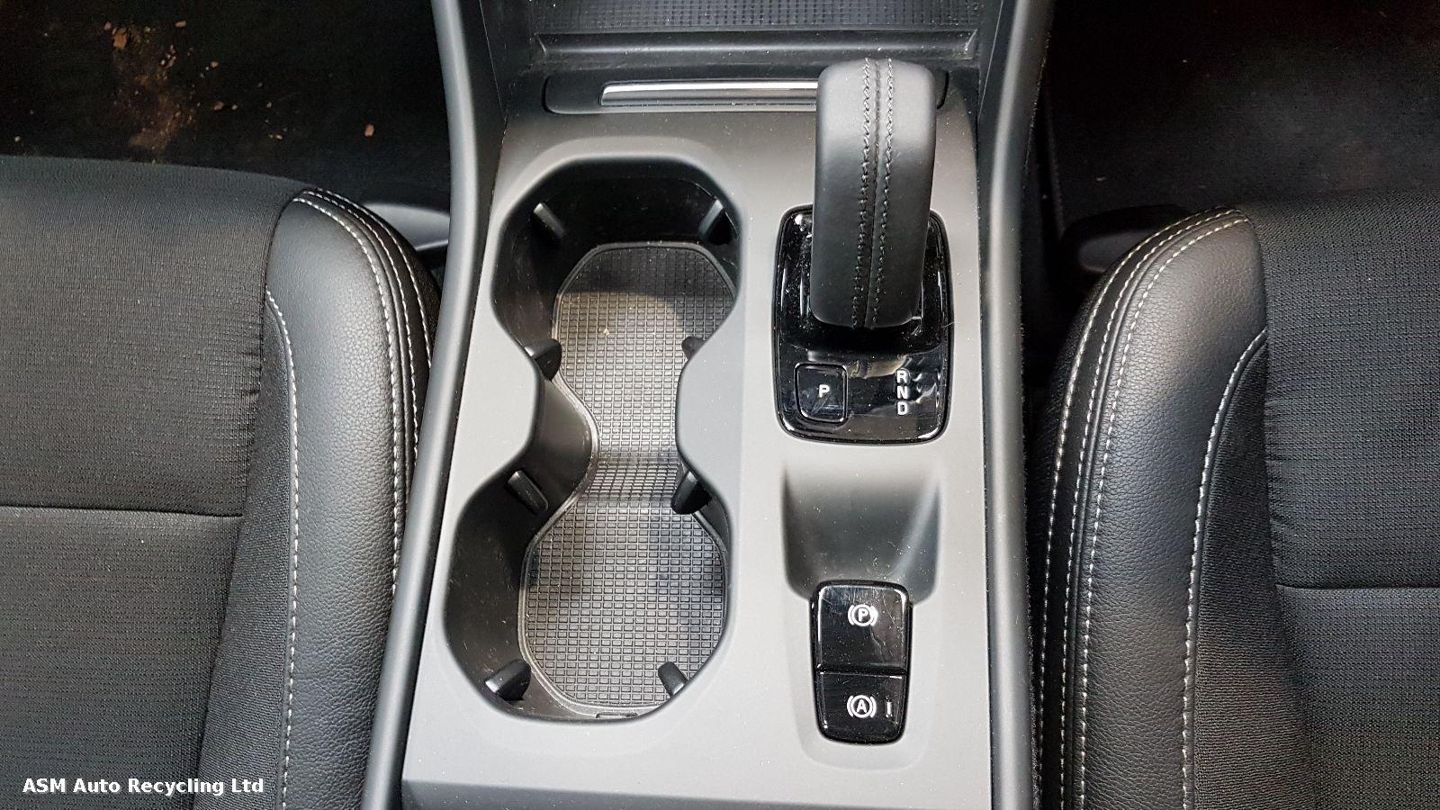View Auto part Volvo Xc40 2020 5 Door Estate Breaking